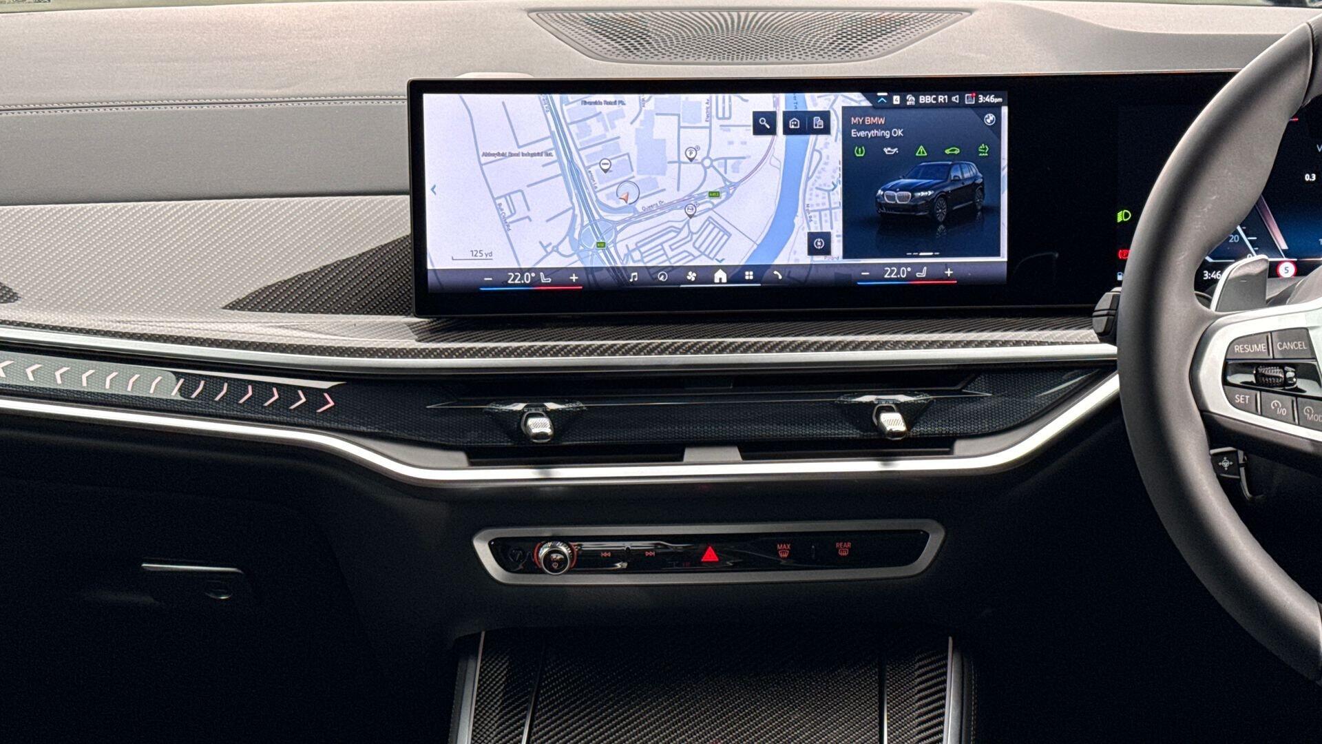 BMW X5 view 8