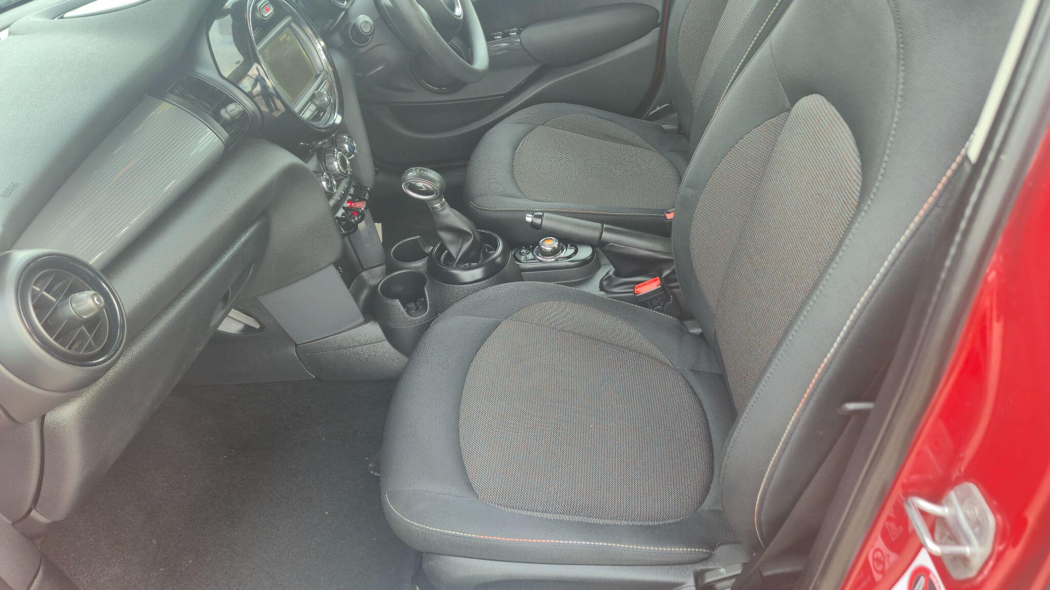 Mini Hatch view 22