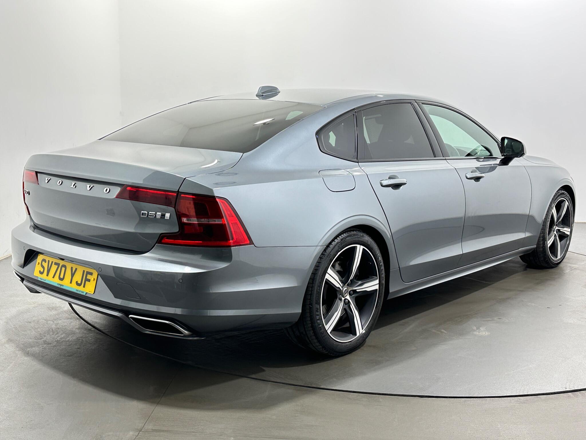 Volvo S90 view 8