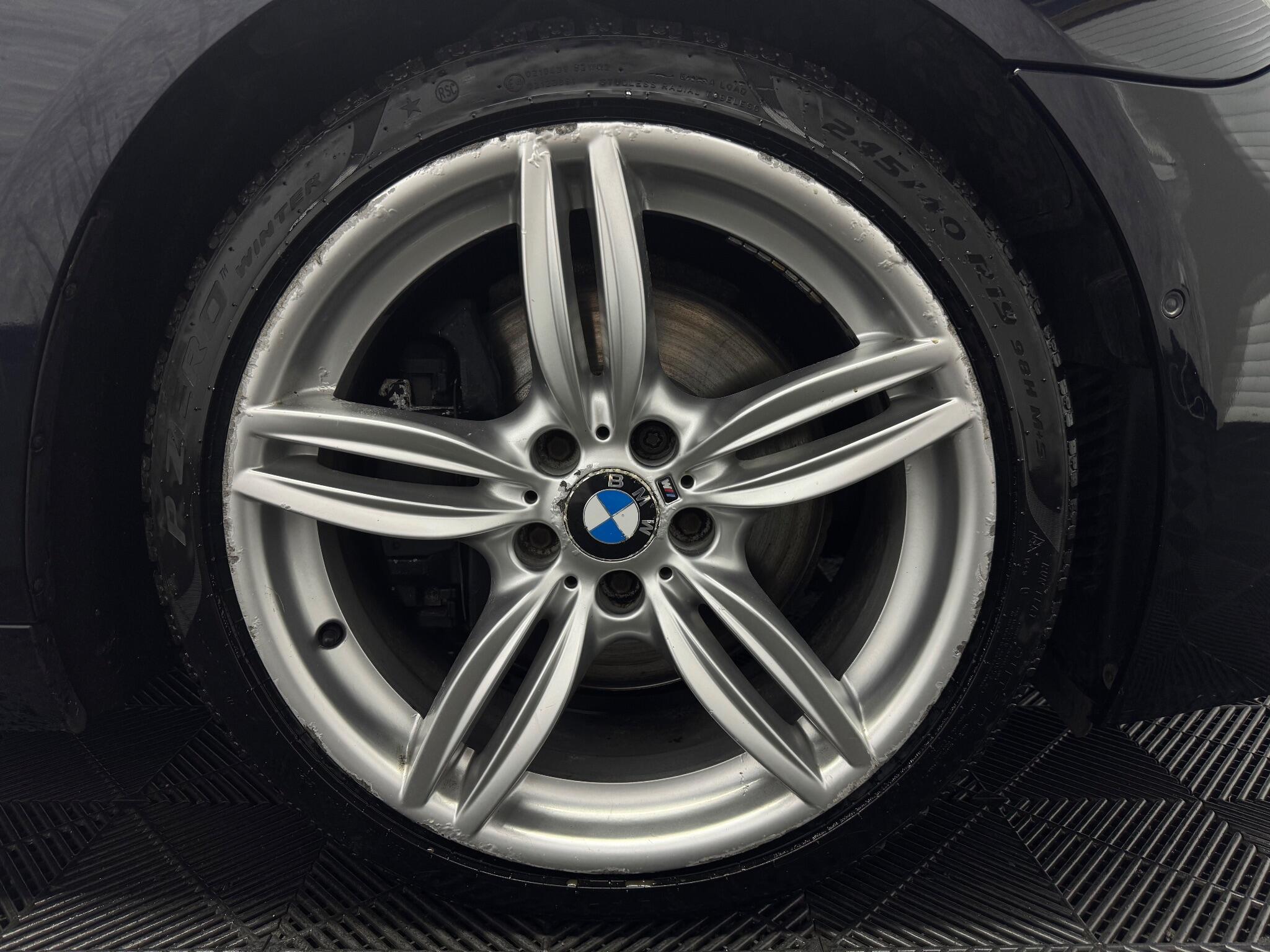 BMW 6 Series view 37