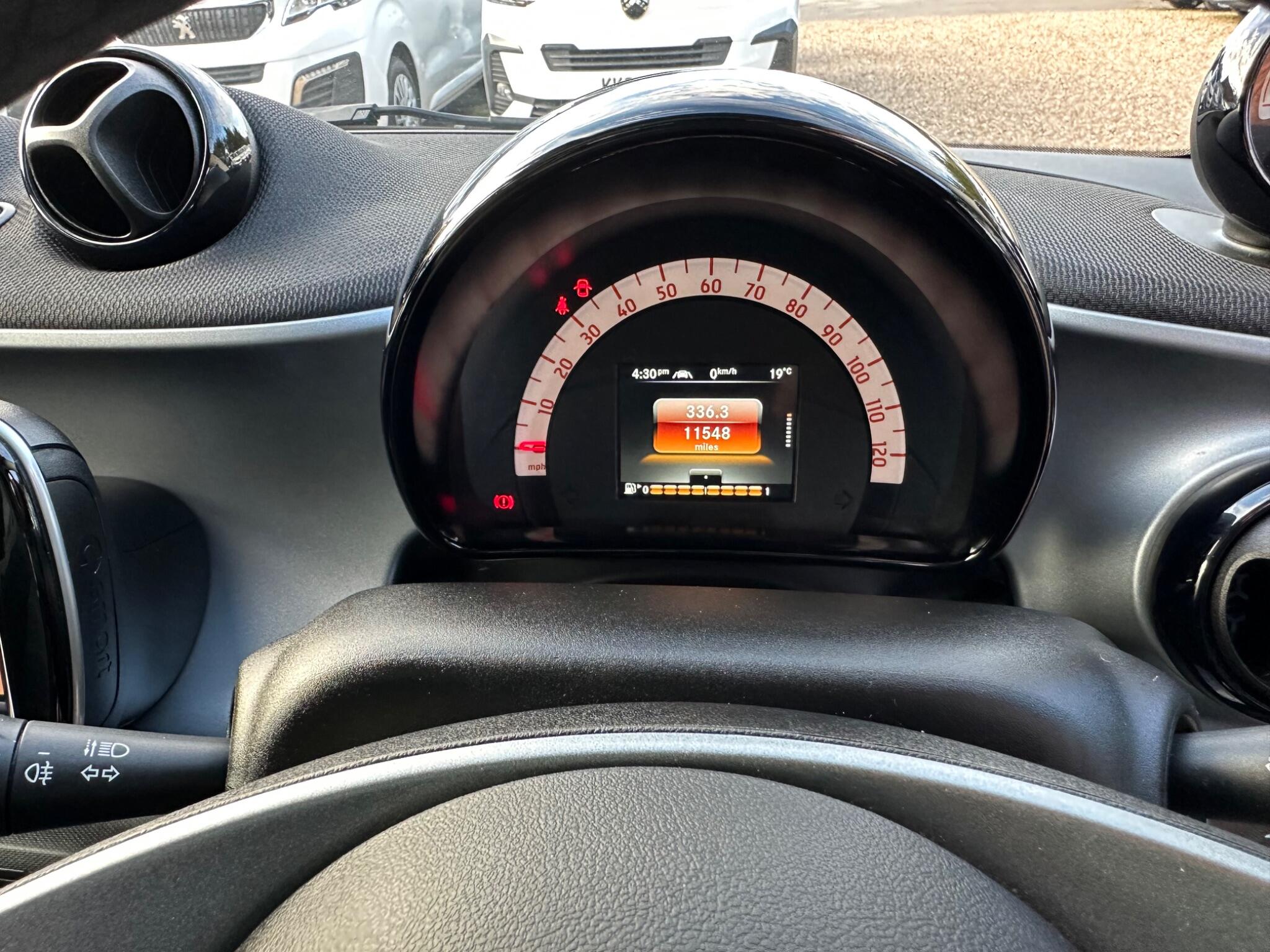 Smart Fortwo view 11
