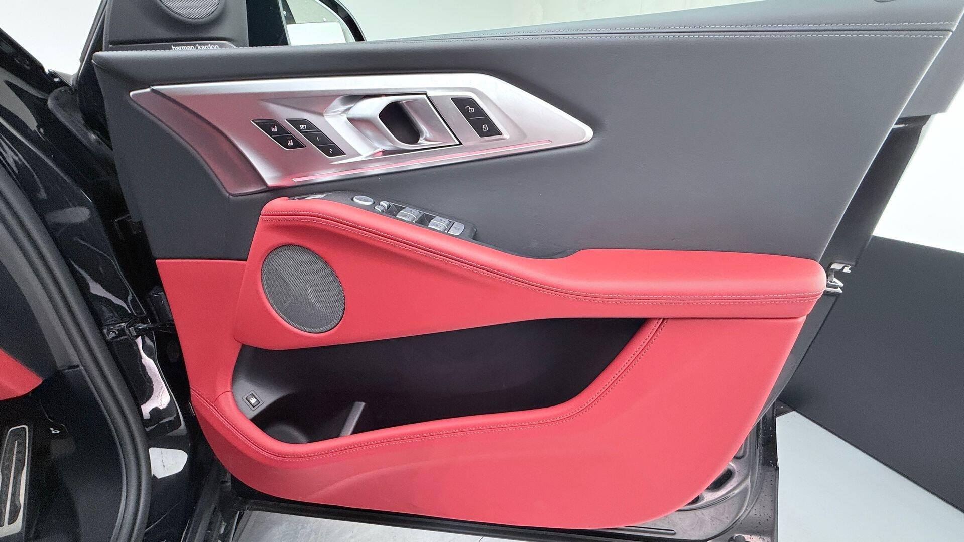 BMW XM view 20