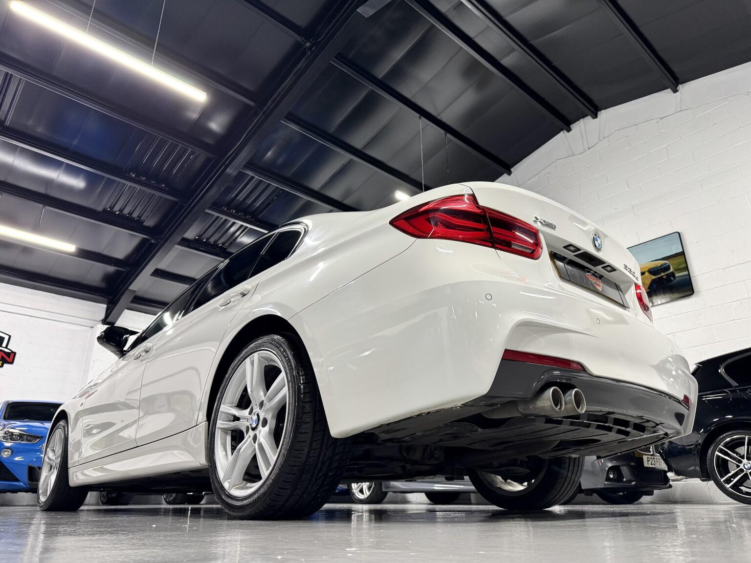 BMW 3 Series view 6
