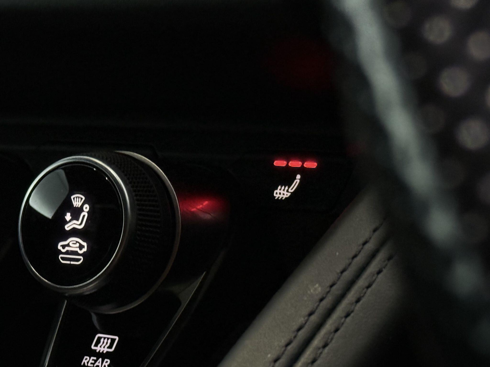 Audi R8 view 45