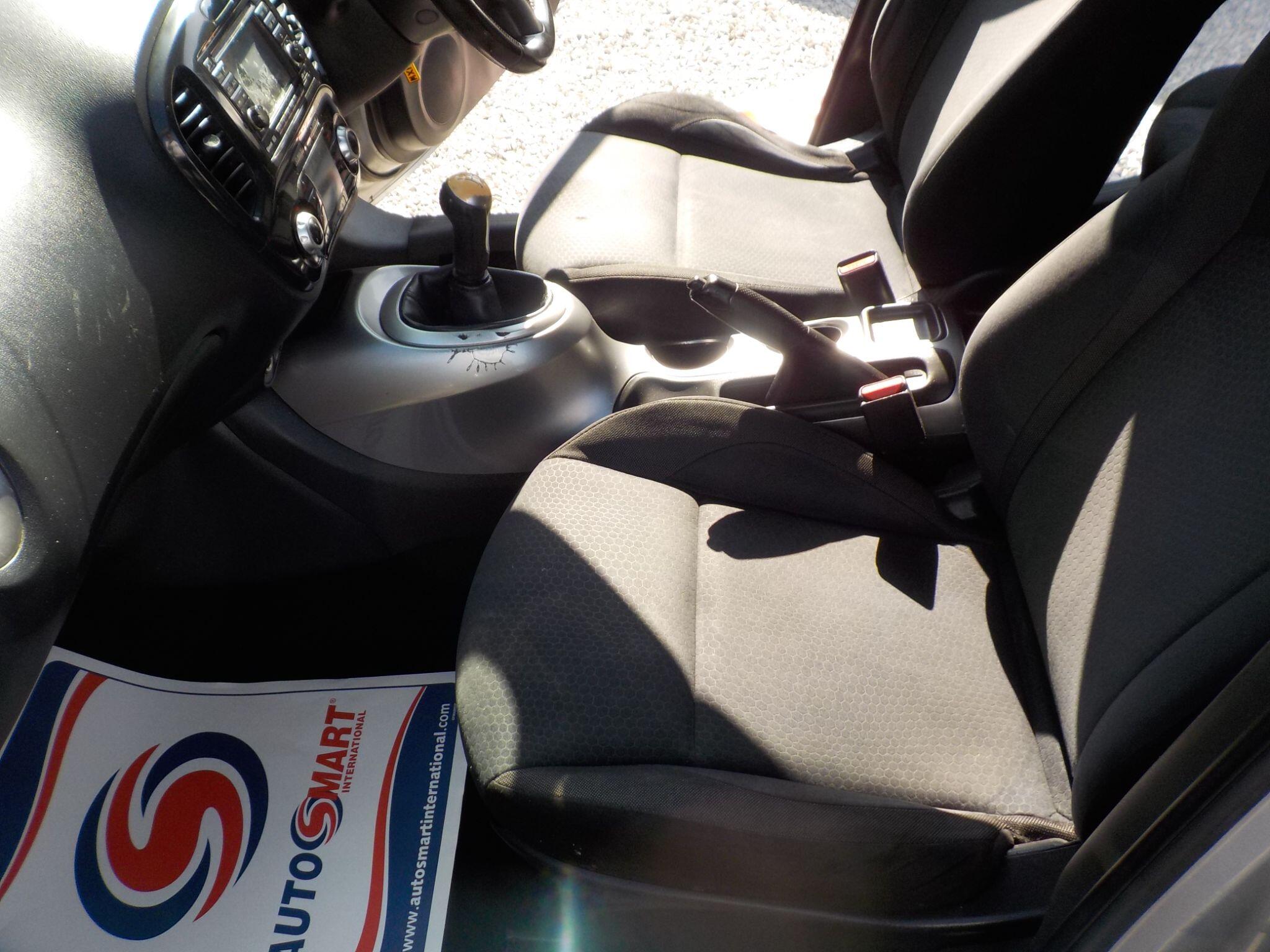 Nissan Juke 1.6 Acenta Premium Euro 5 (s/s) 5dr