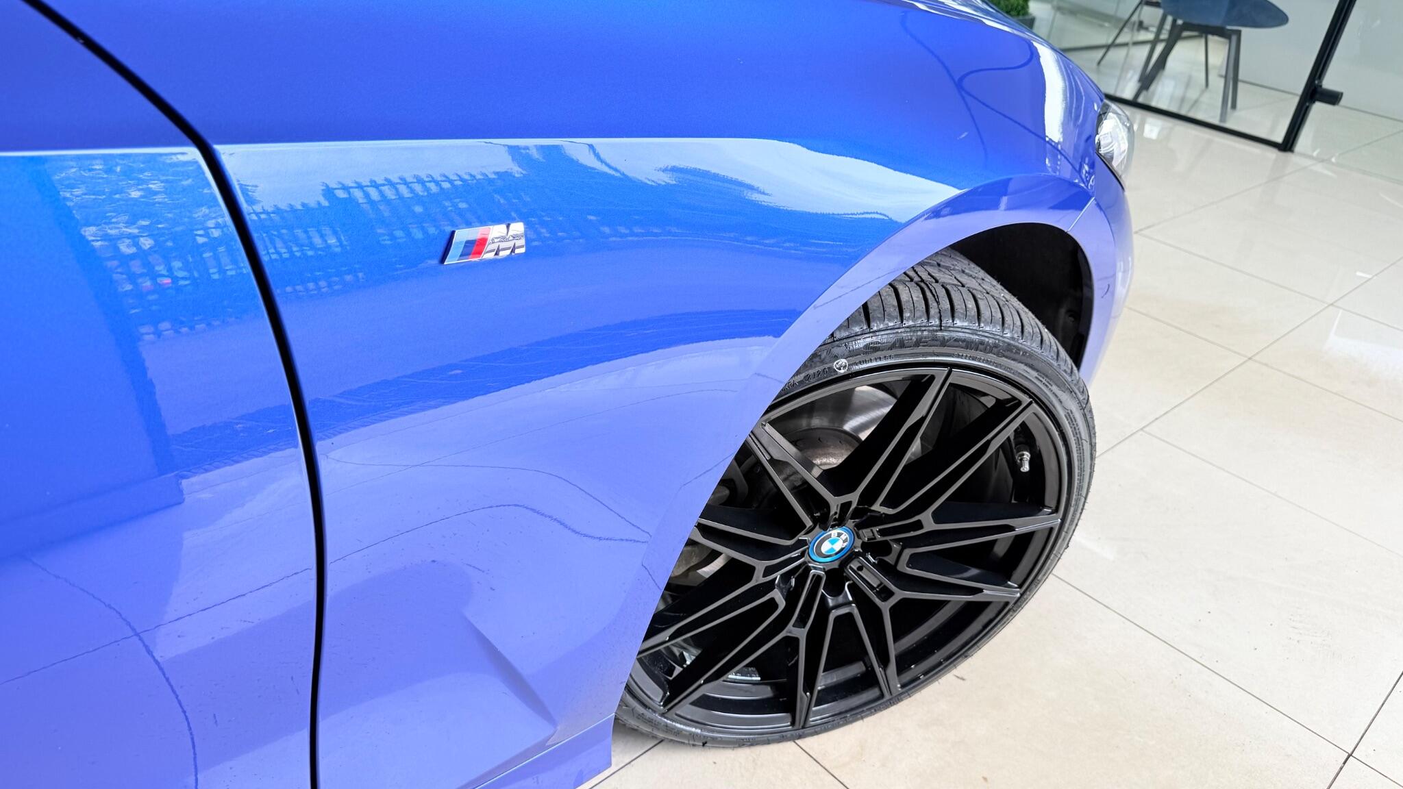 BMW 3 Series view 39