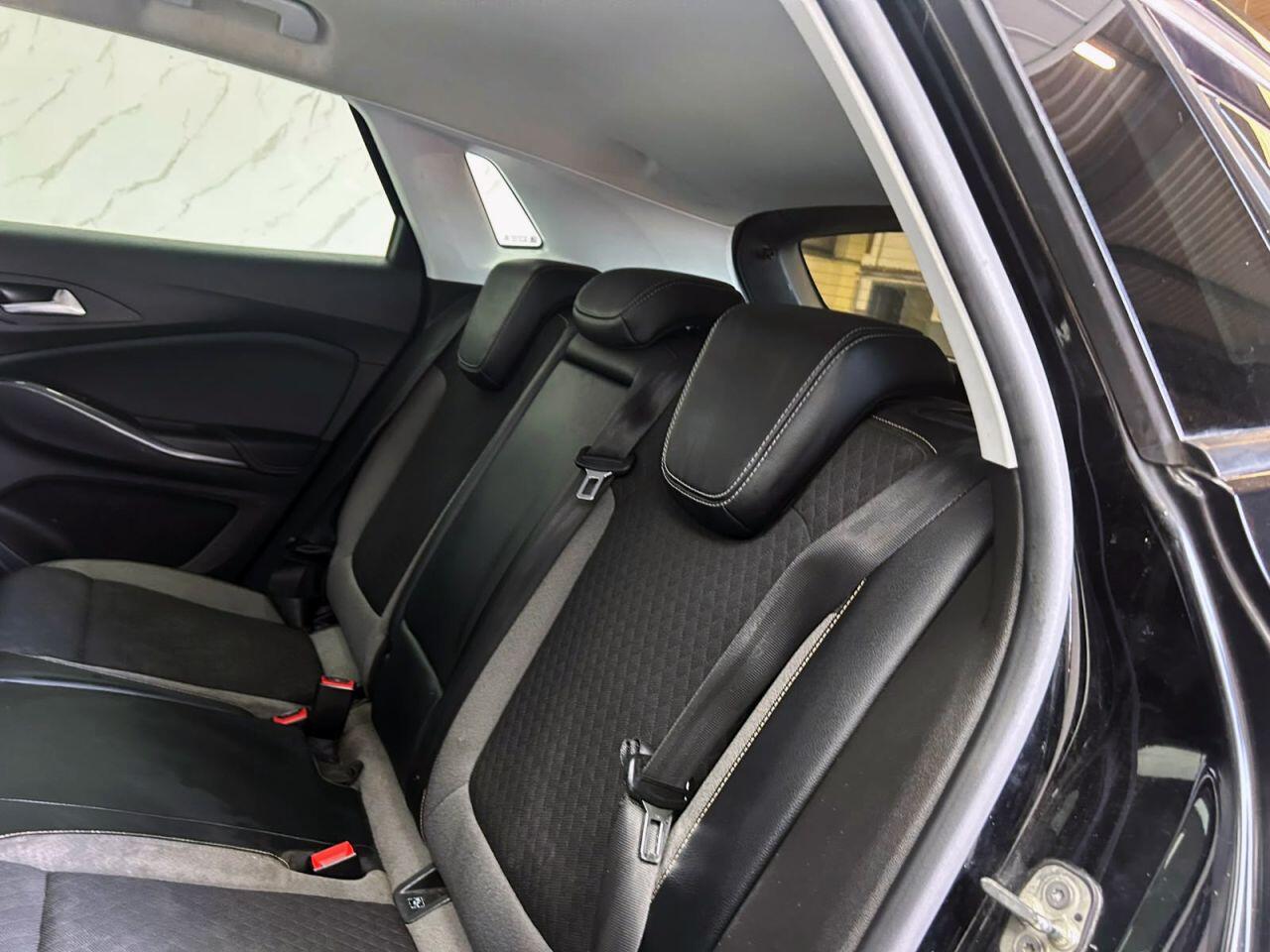 Vauxhall Grandland X view 22