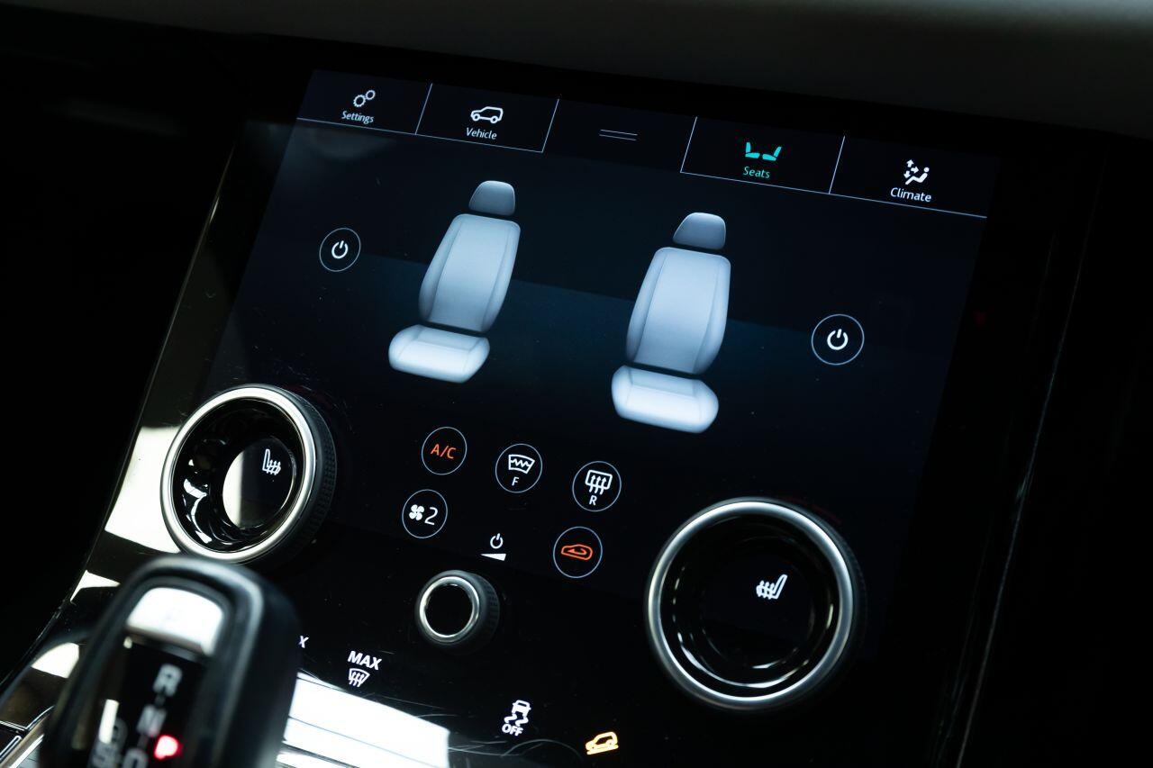 Land Rover Range Rover Evoque view 35
