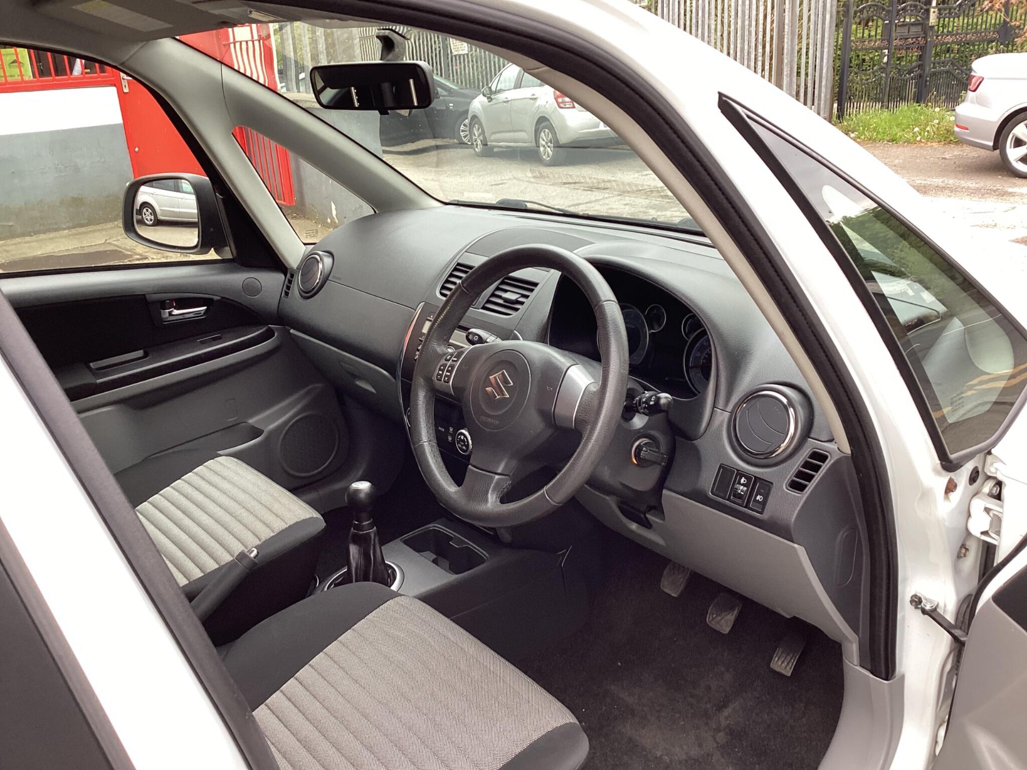 Suzuki SX4 view 3