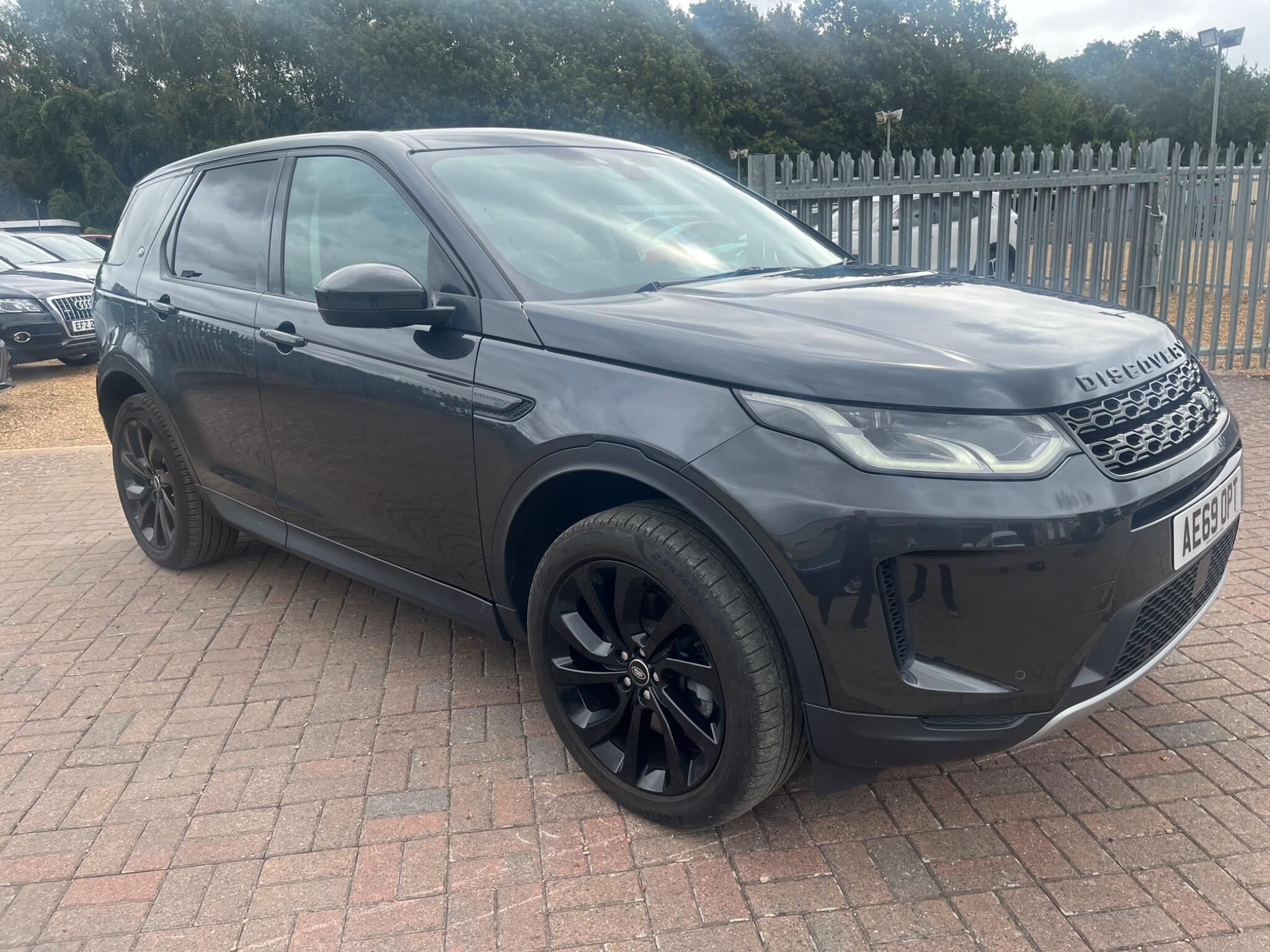Land Rover Discovery Sport main image