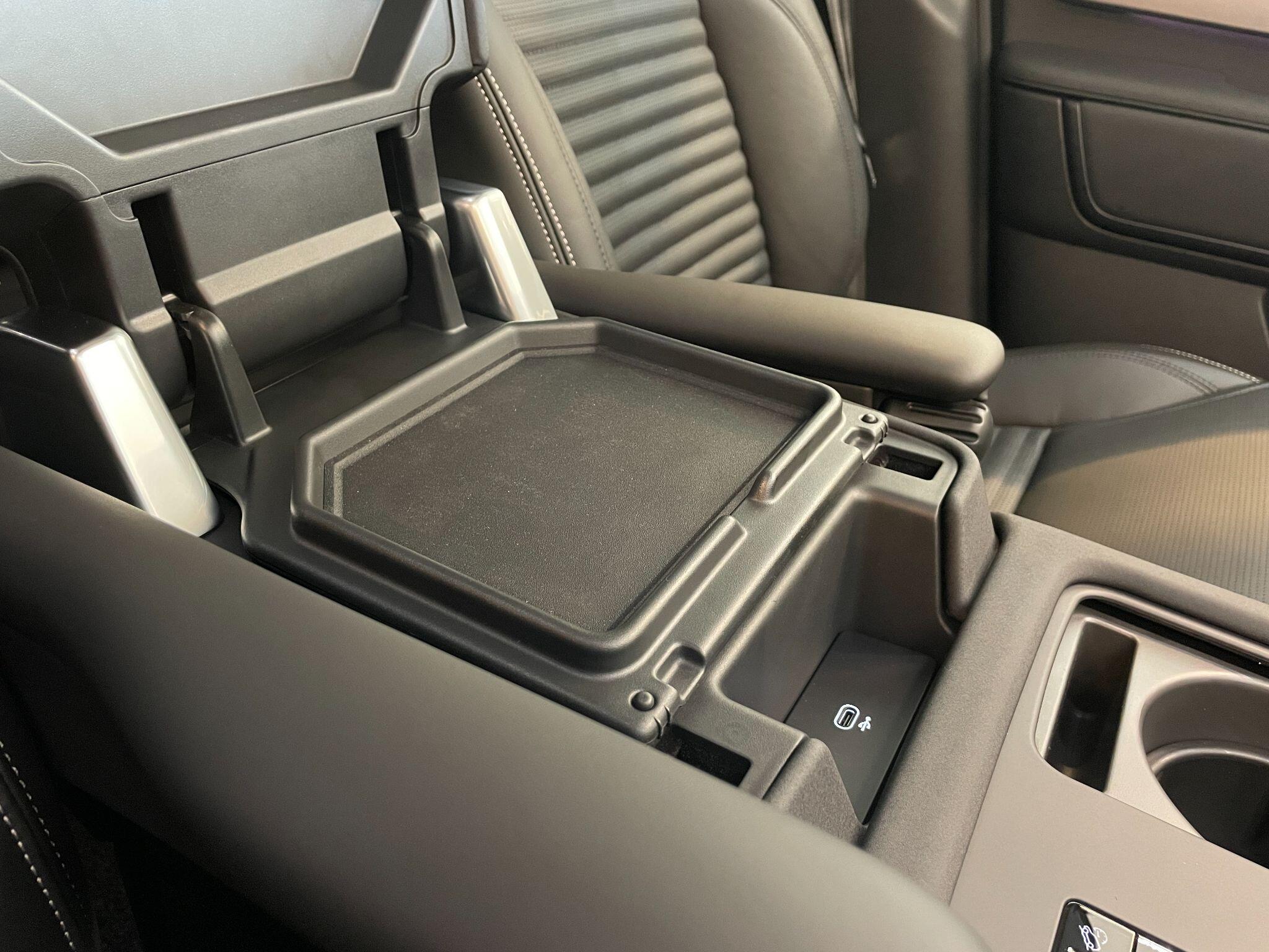 Land Rover Discovery view 42