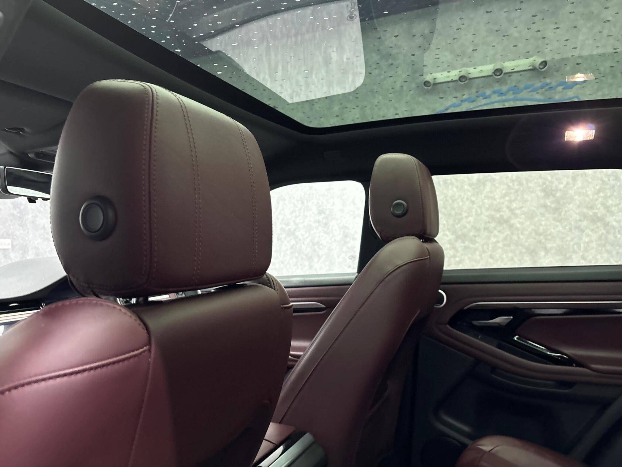 Land Rover Range Rover Evoque view 29