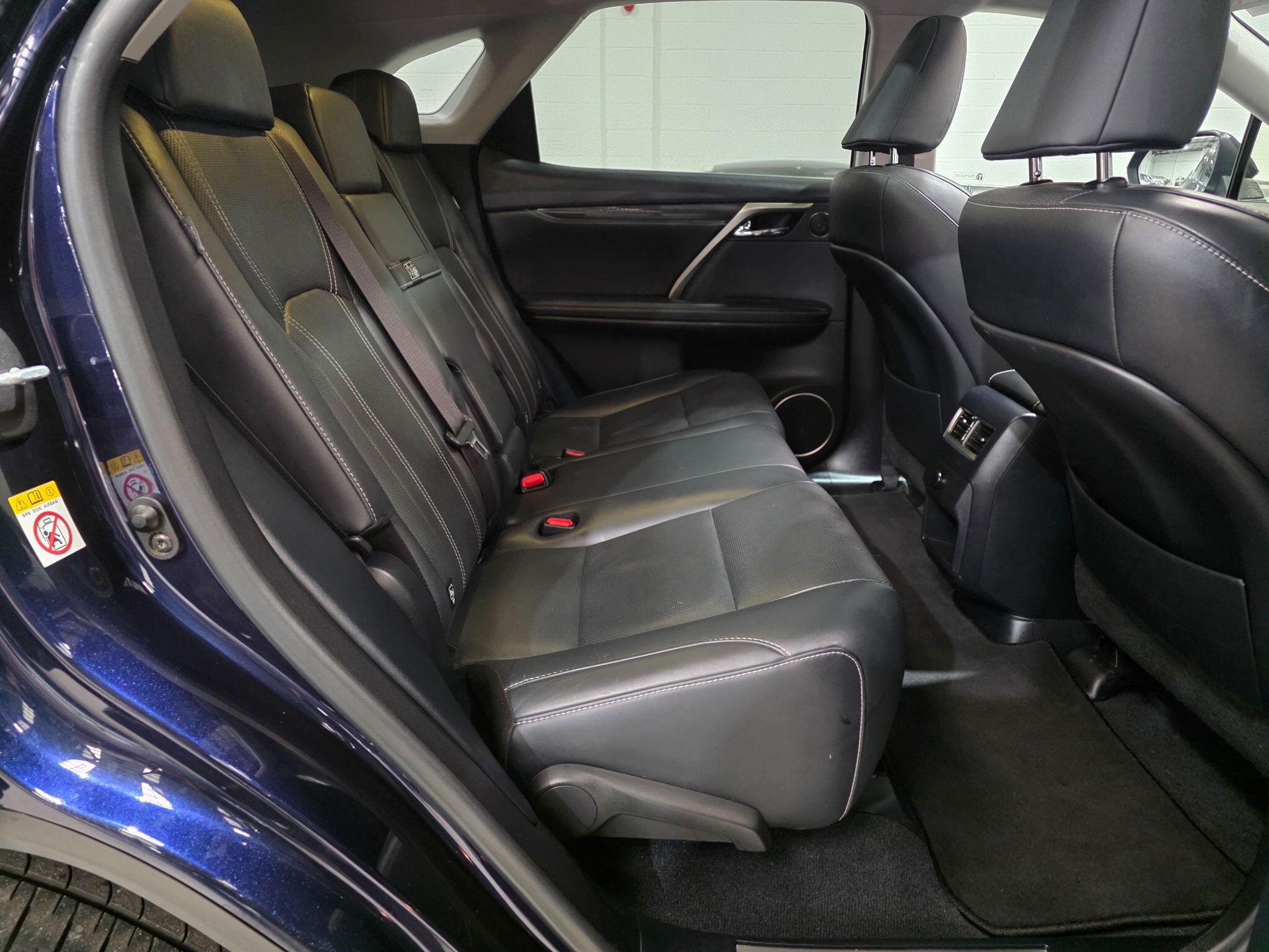 Lexus RX view 26