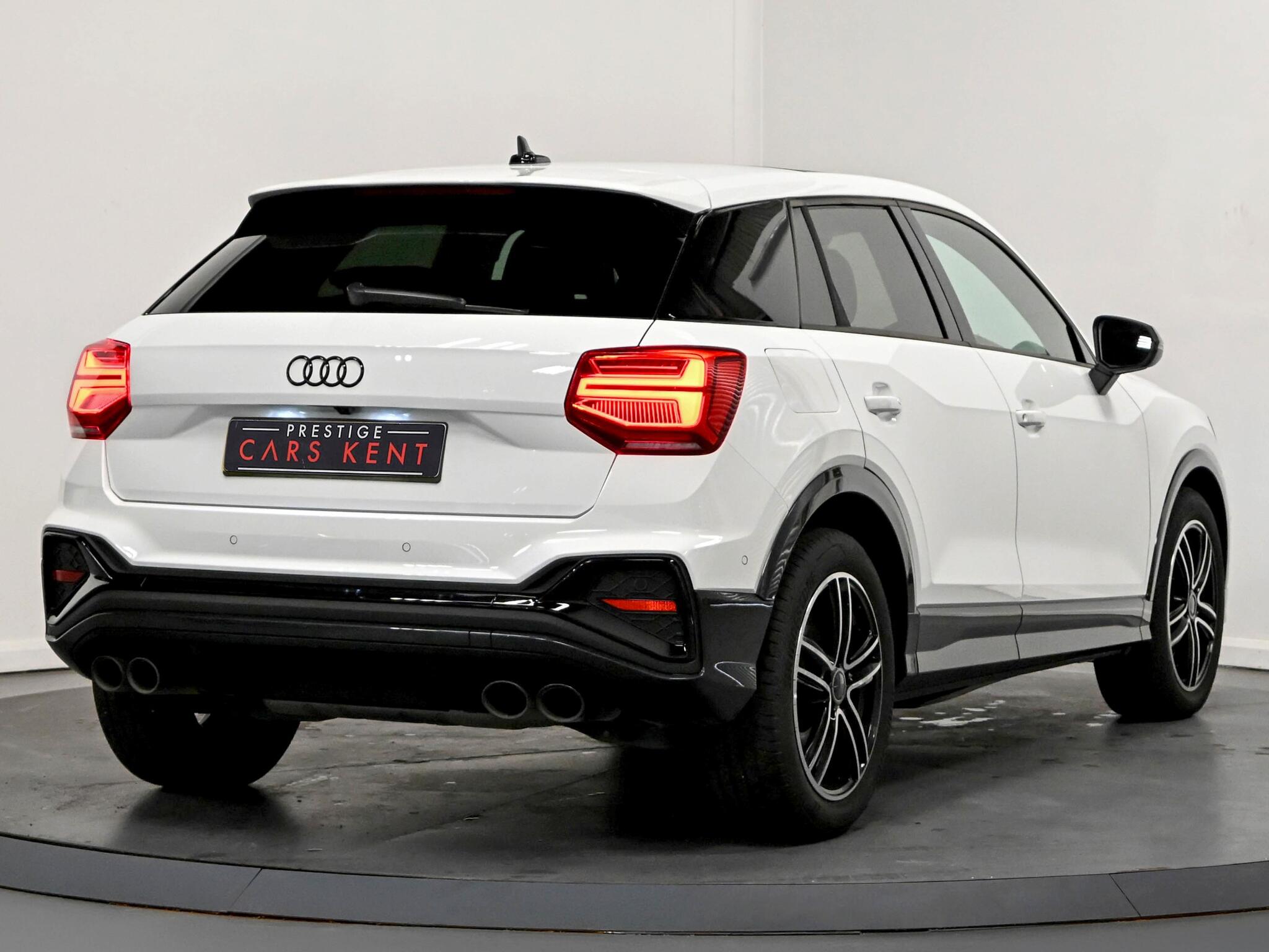 Audi SQ2 view 23