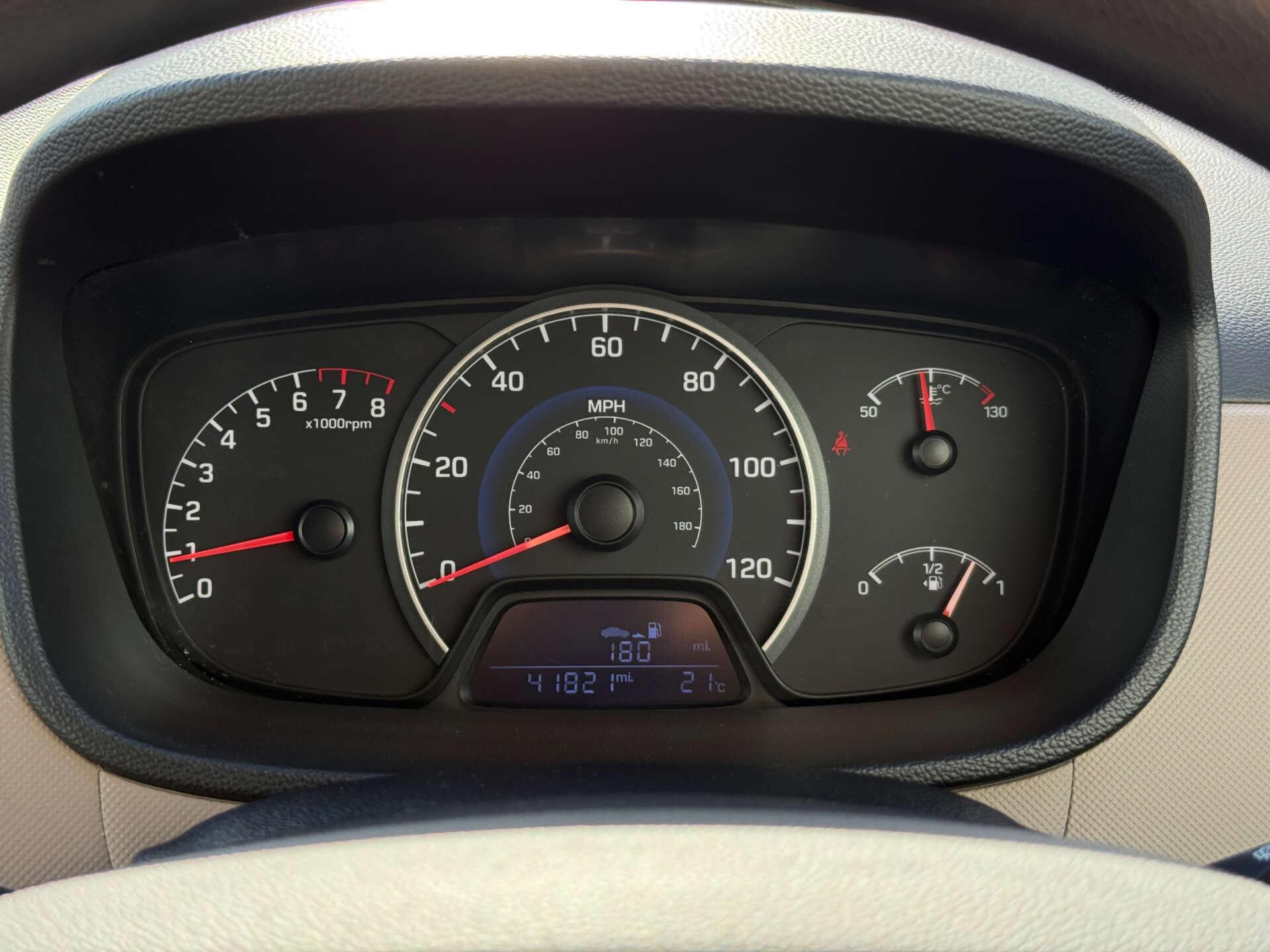 Hyundai I10 view 50