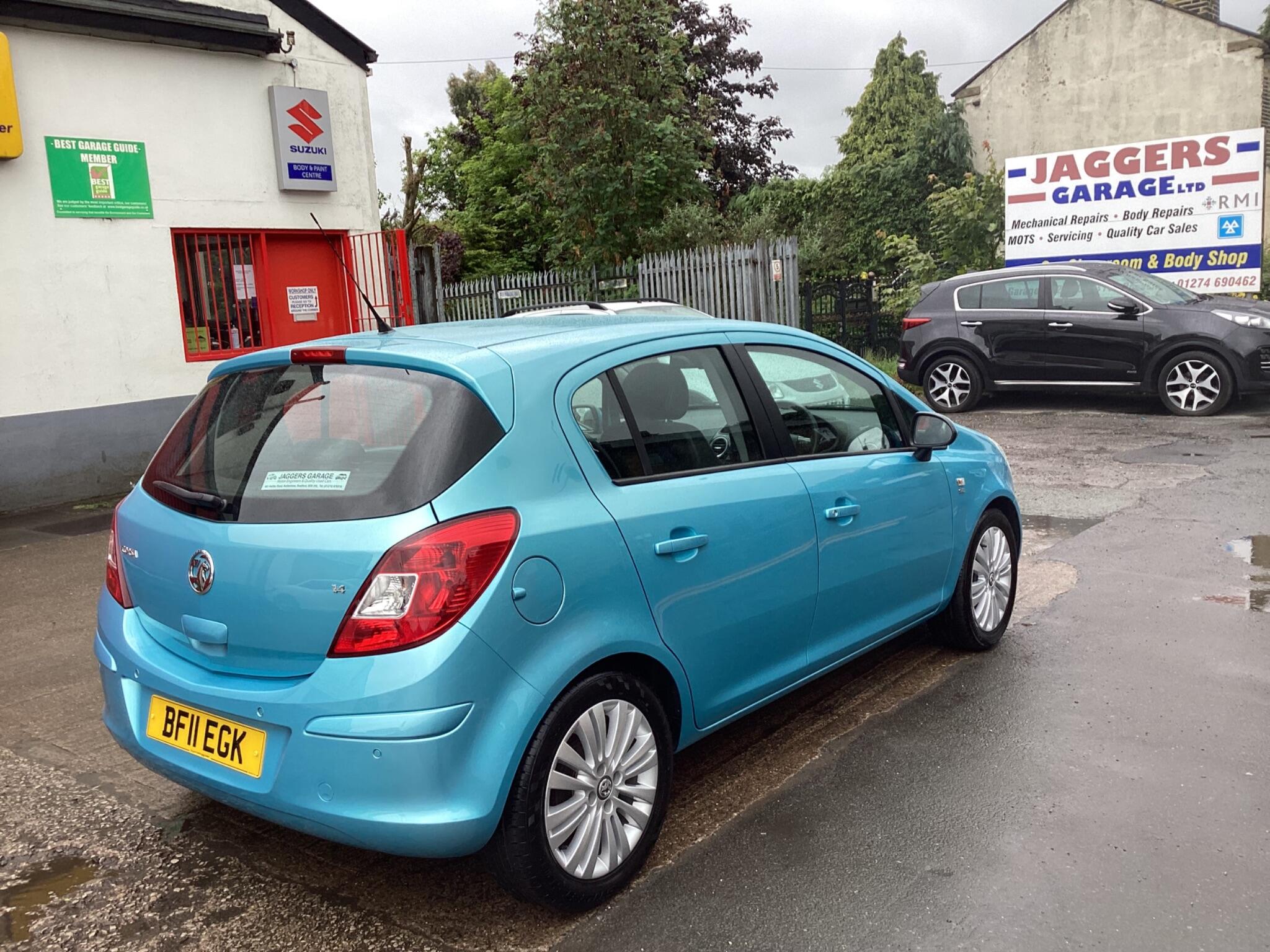 Vauxhall Corsa view 5