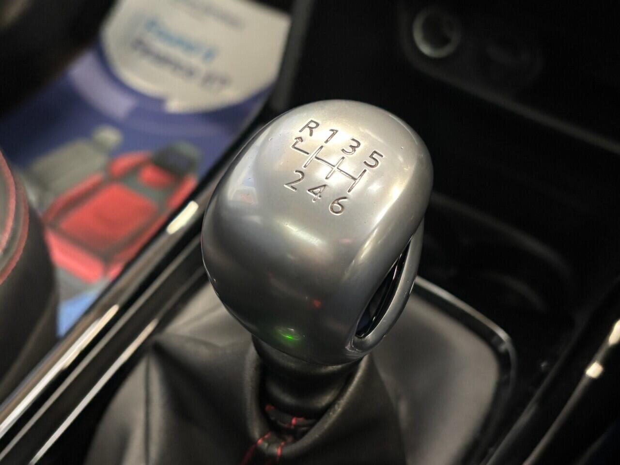 Peugeot 2008 view 35