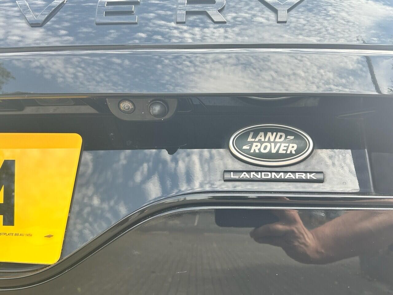 Land Rover Discovery view 14