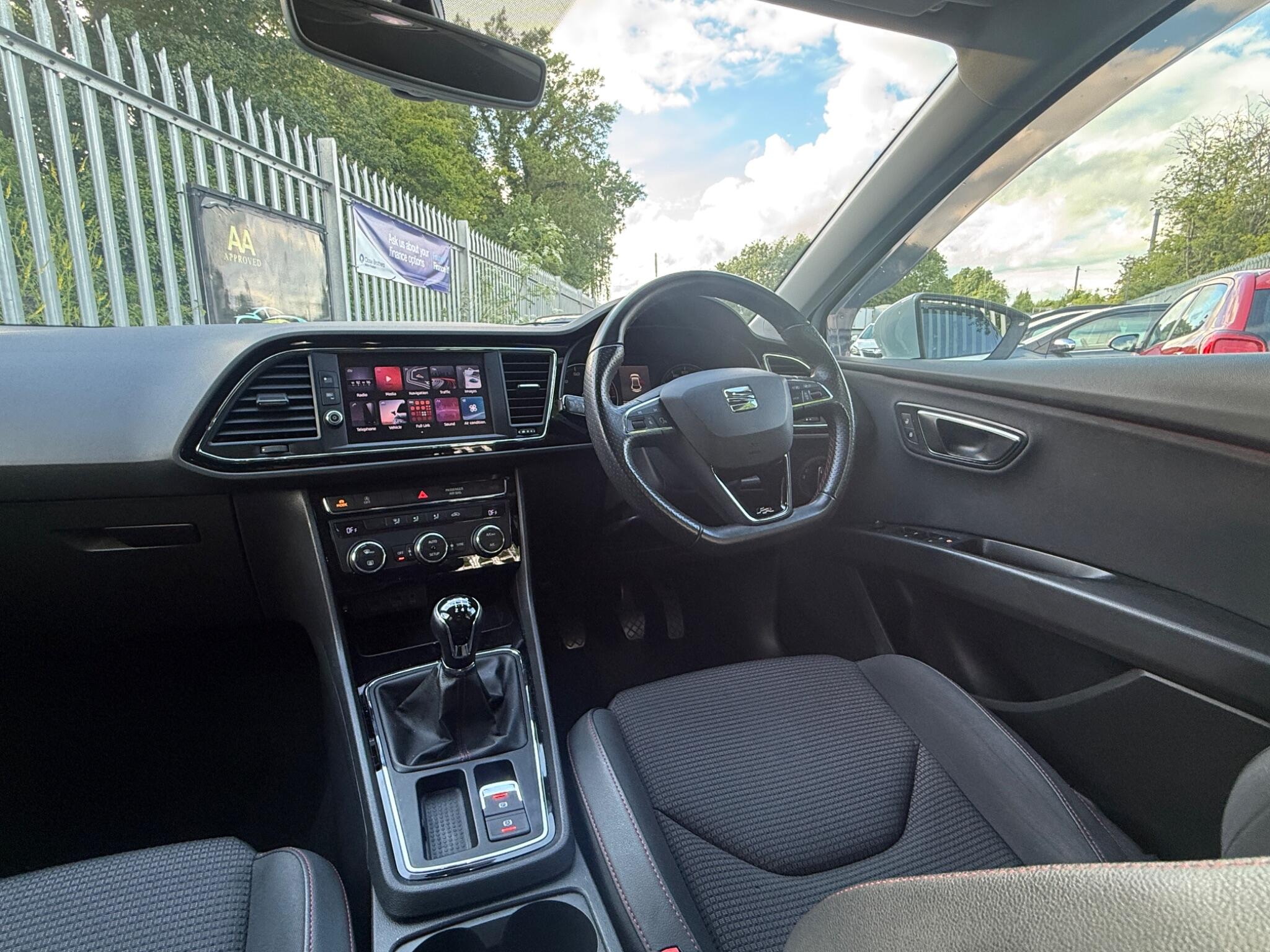 2018 SEAT Leon image 23