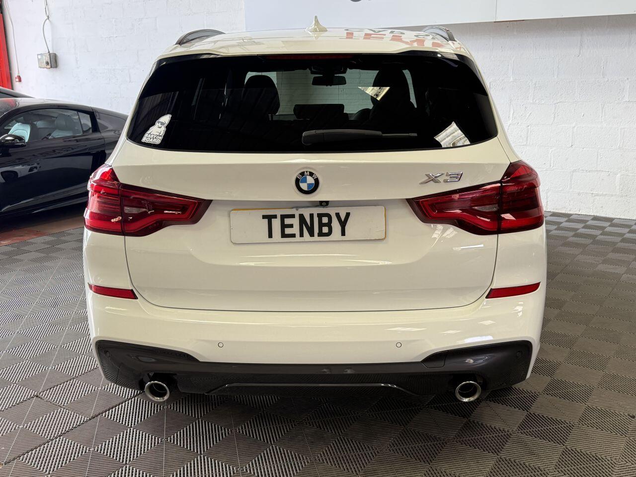 BMW X3 view 8