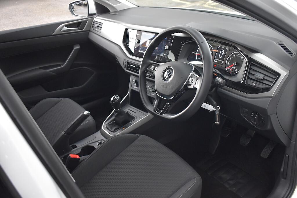 Volkswagen Polo view 10
