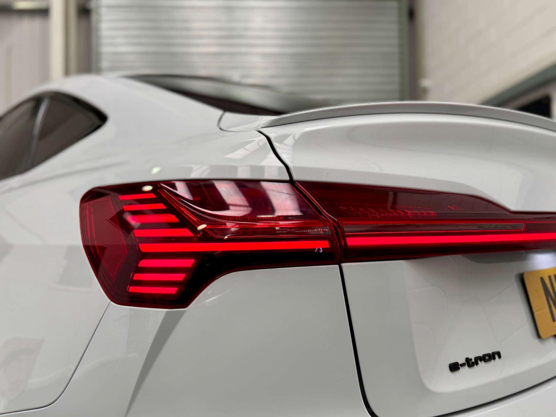 Audi E-Tron view 10