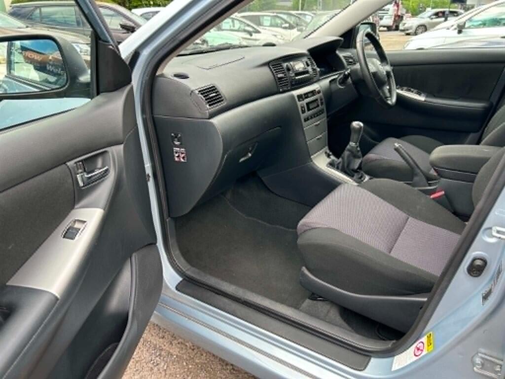 Toyota Corolla view 18