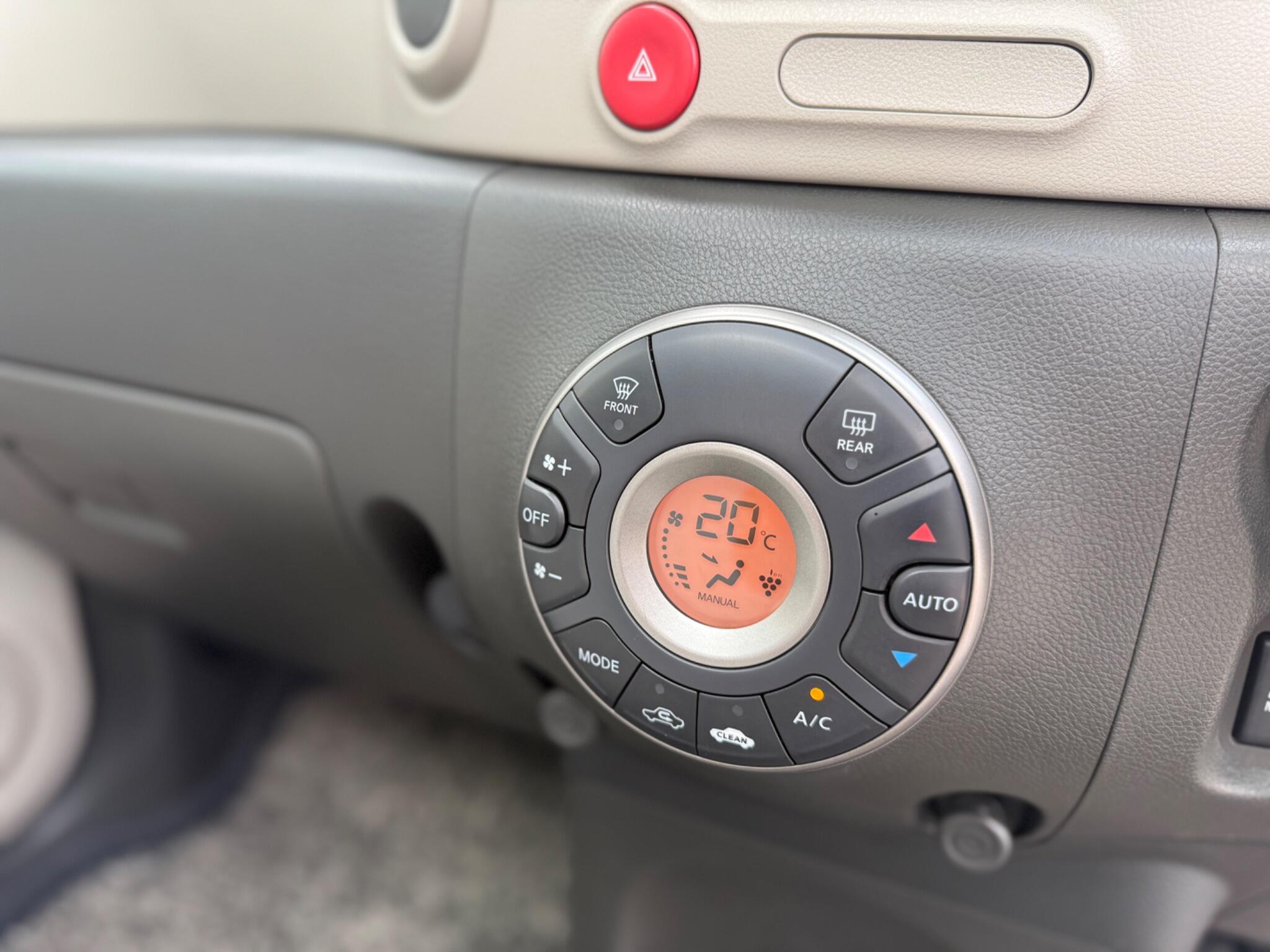 Nissan Cube view 64