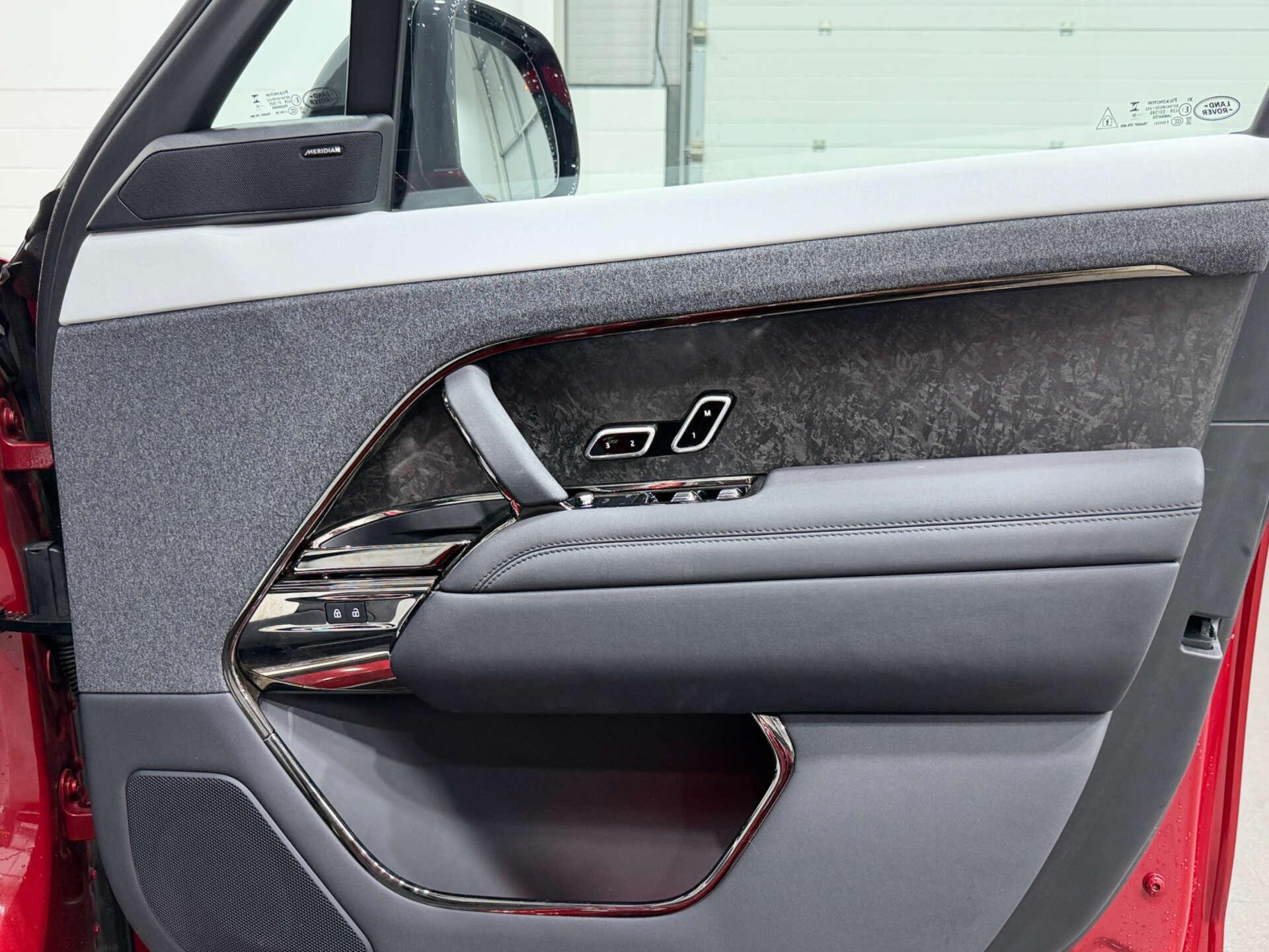Land Rover Range Rover Sport view 39