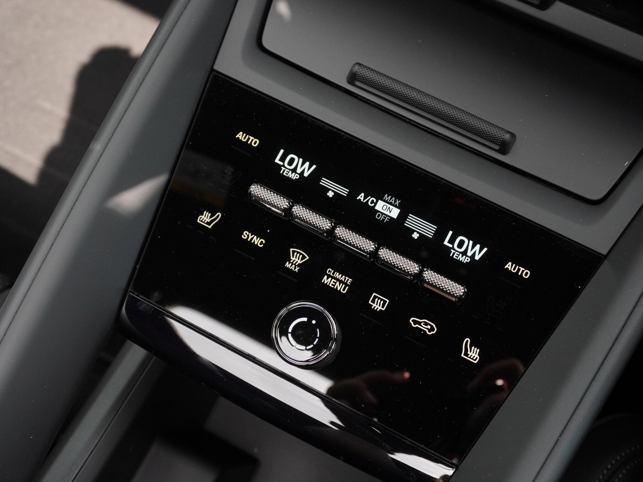 Porsche Macan view 30