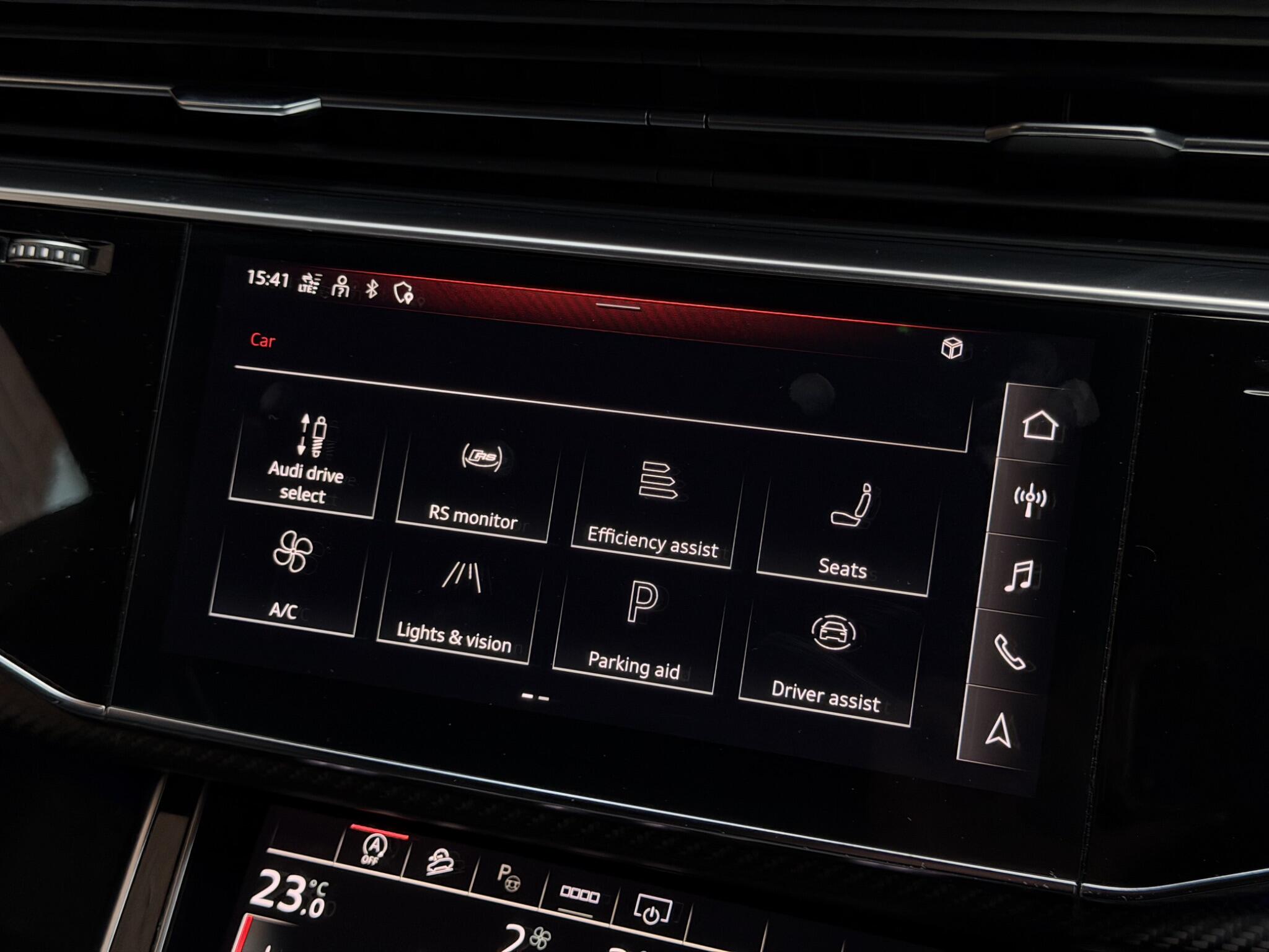 Audi Audi RSQ8 view 45
