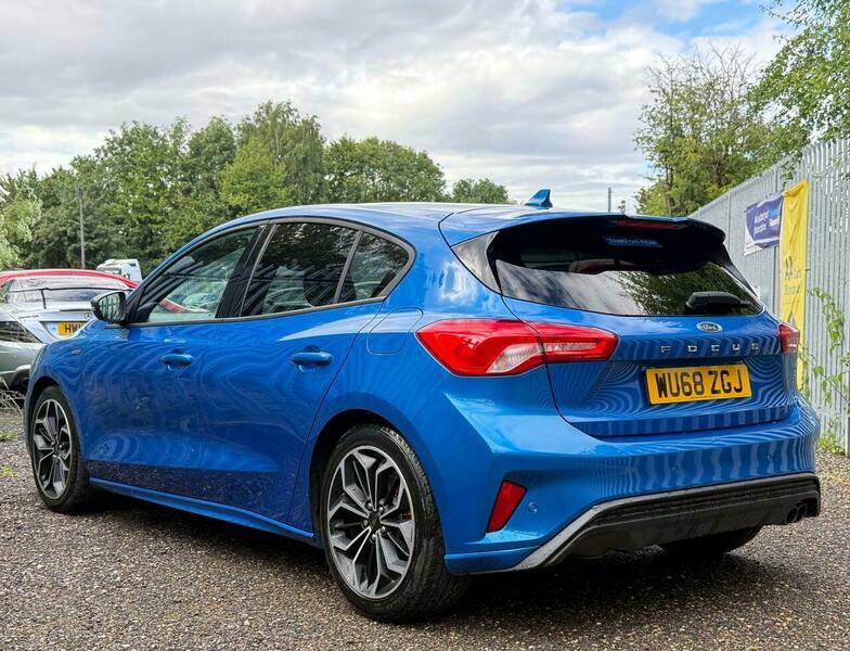 2018 Ford Focus image 10