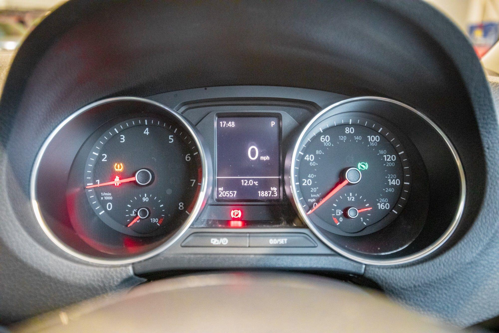 Volkswagen Polo view 26