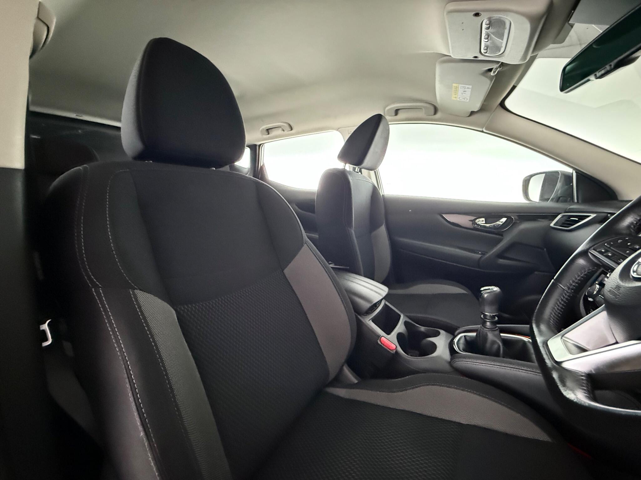 Nissan Qashqai view 27