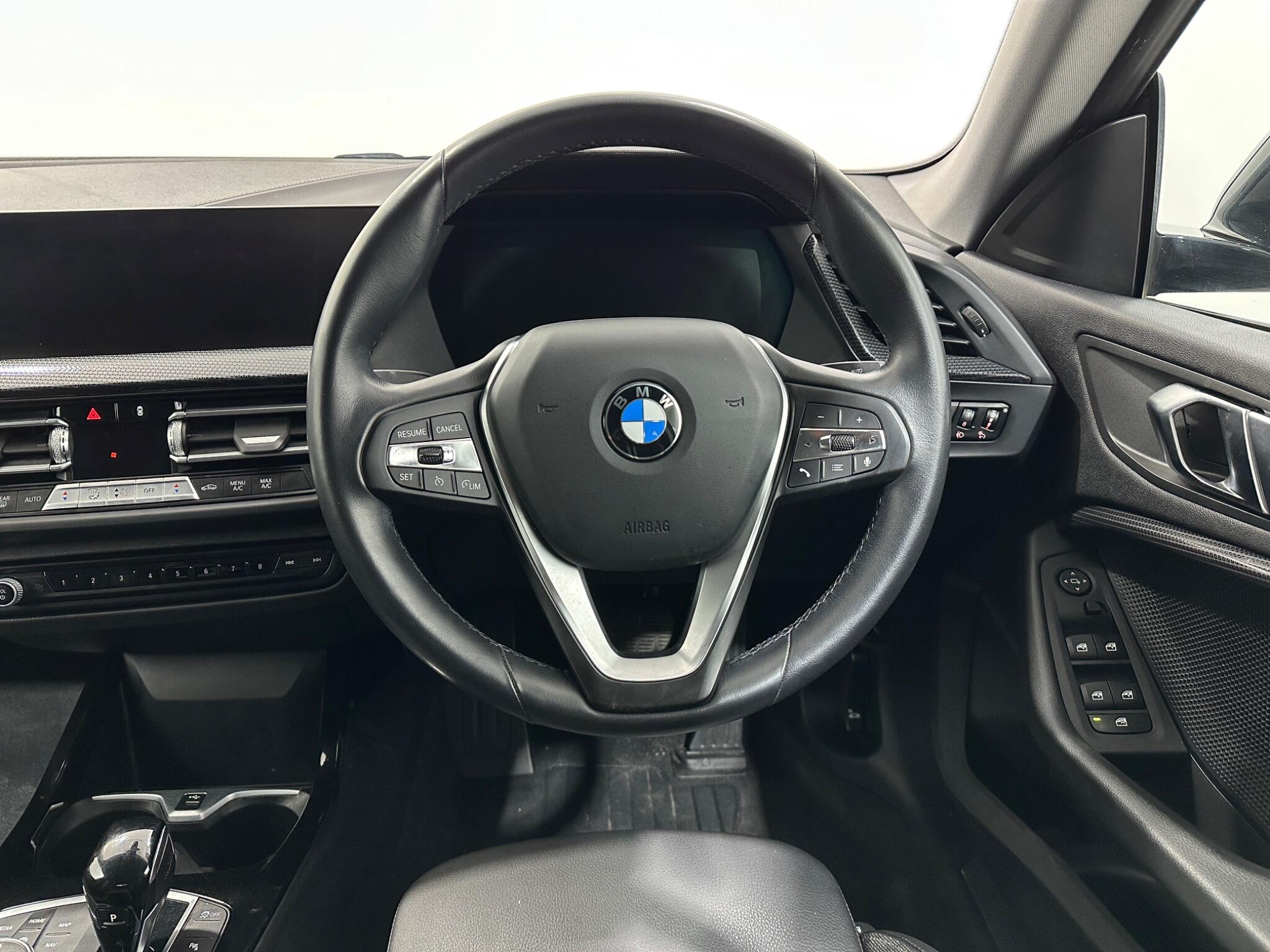 BMW 2 Series view 13