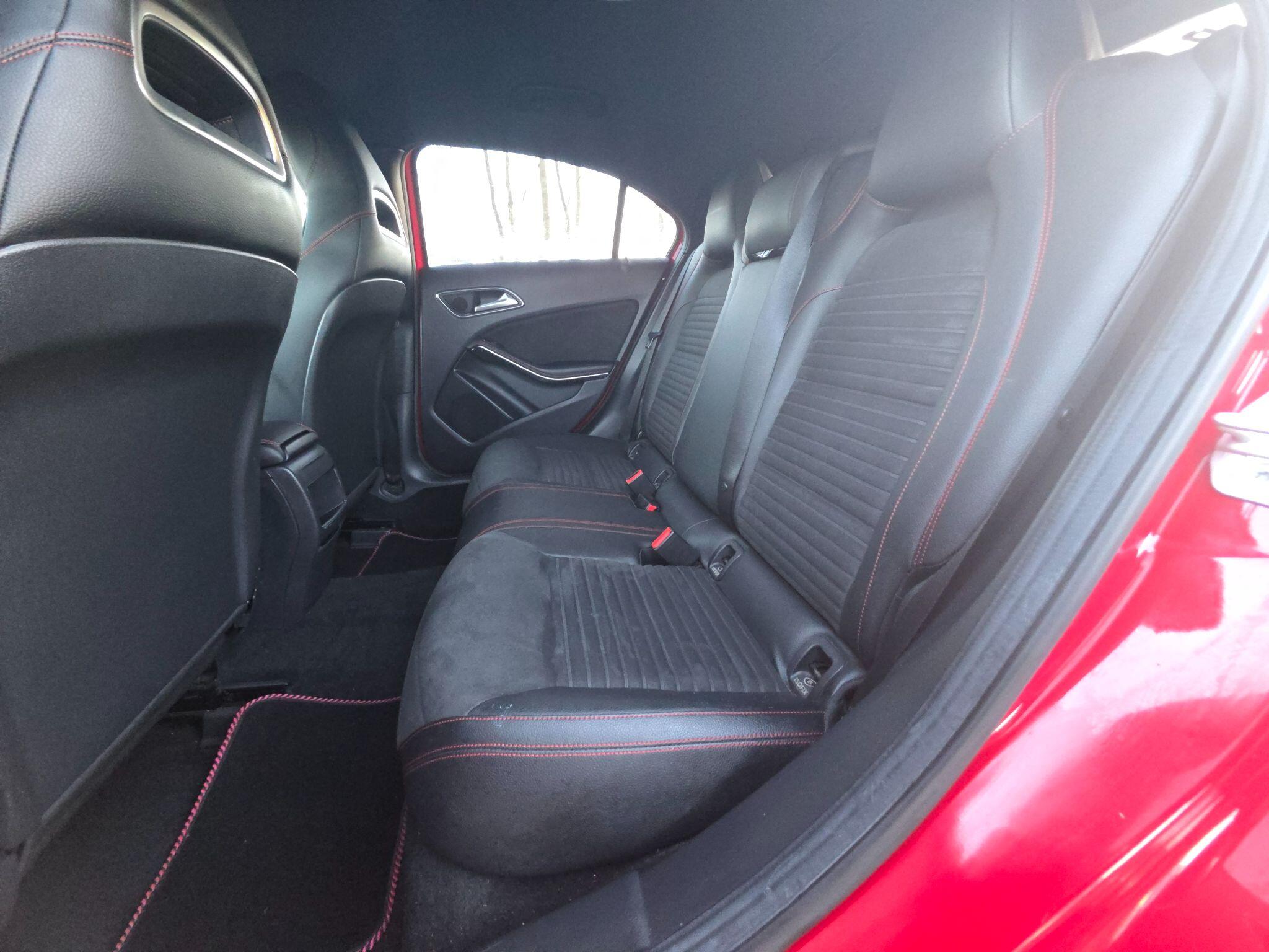 2015 Mercedes-Benz A Class image 24