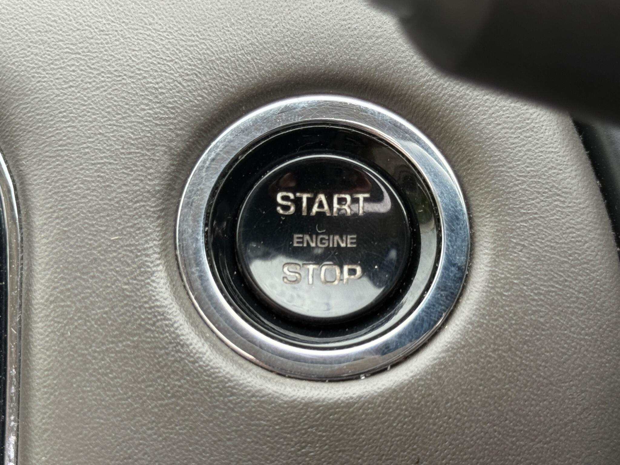 Jaguar XJ - Image 87