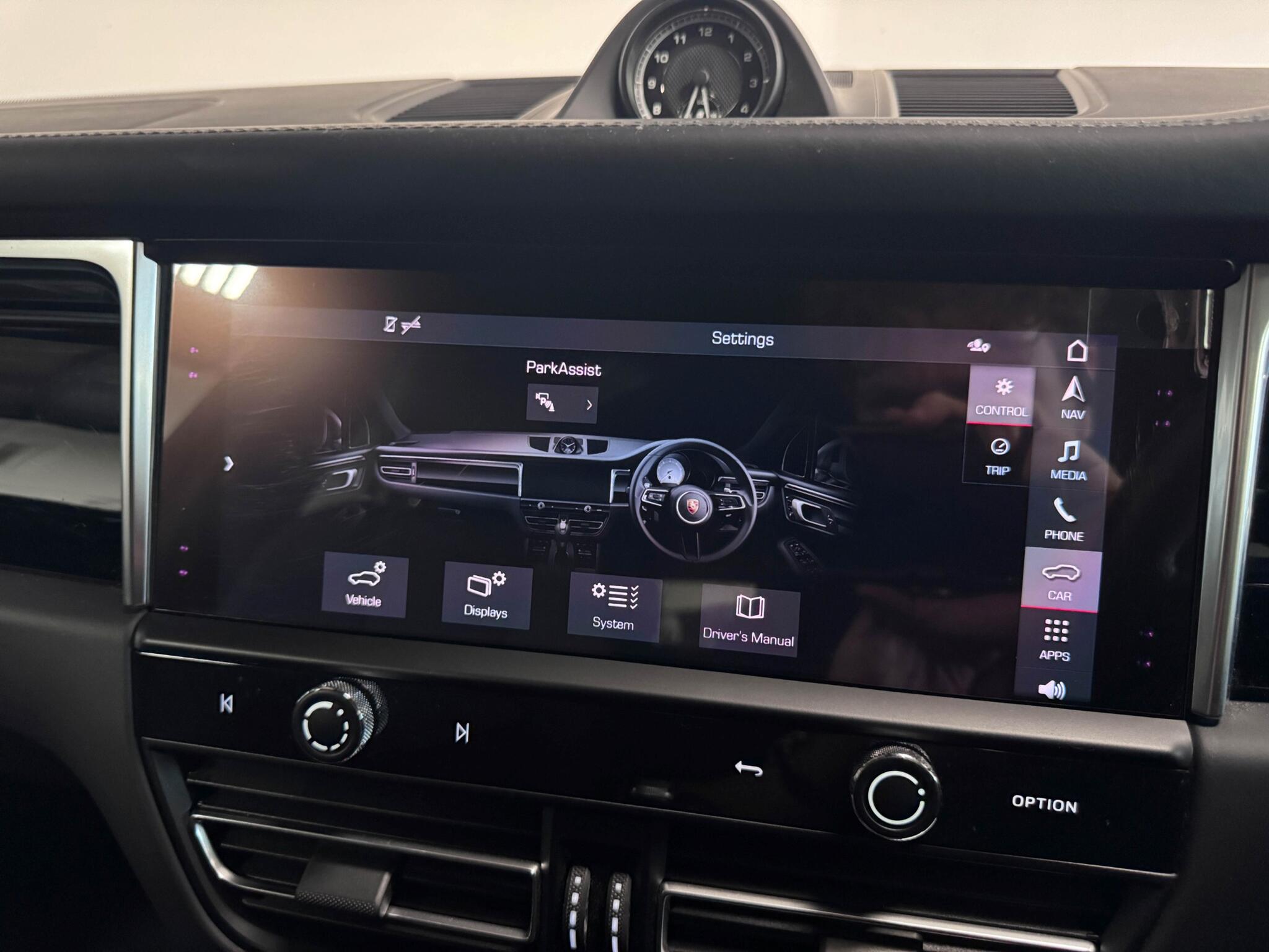 Porsche Macan view 47