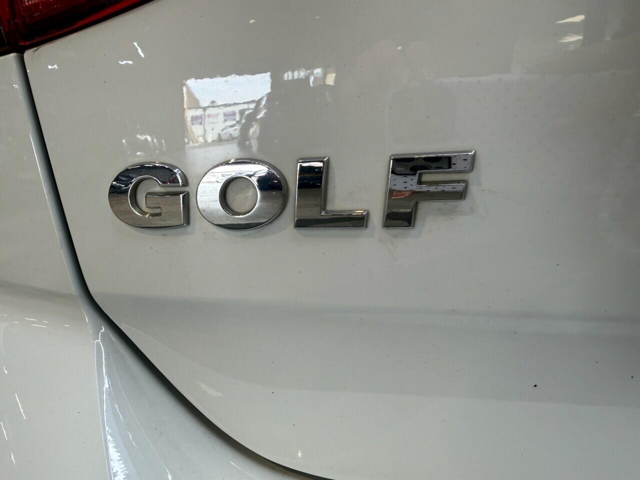Volkswagen Golf view 34