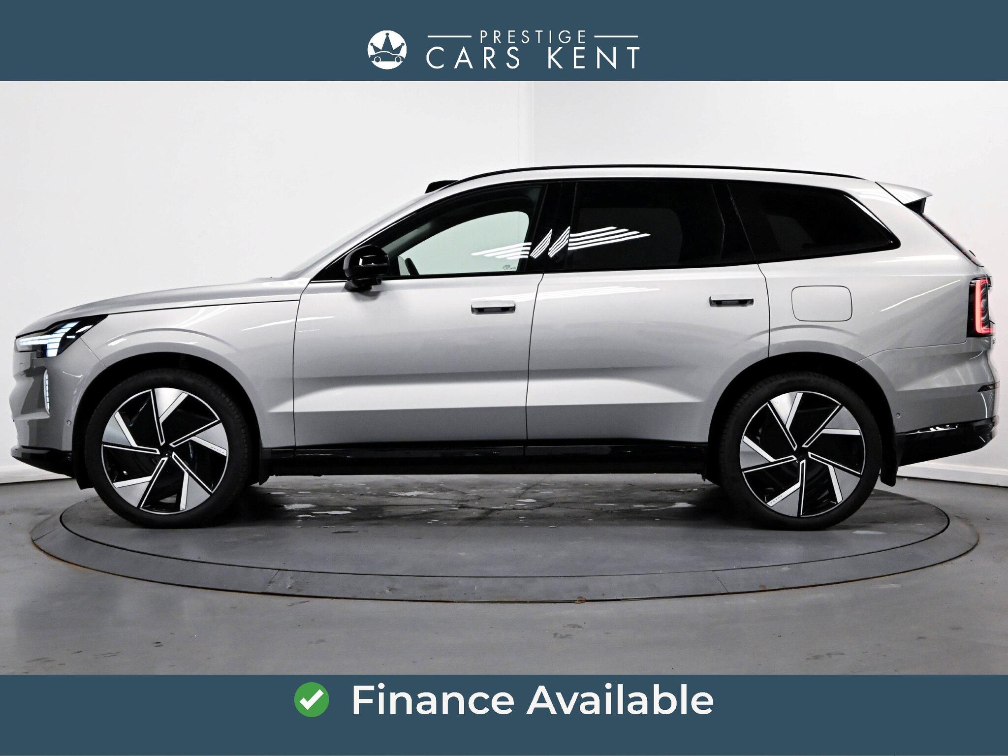 Volvo Ex90 view 4