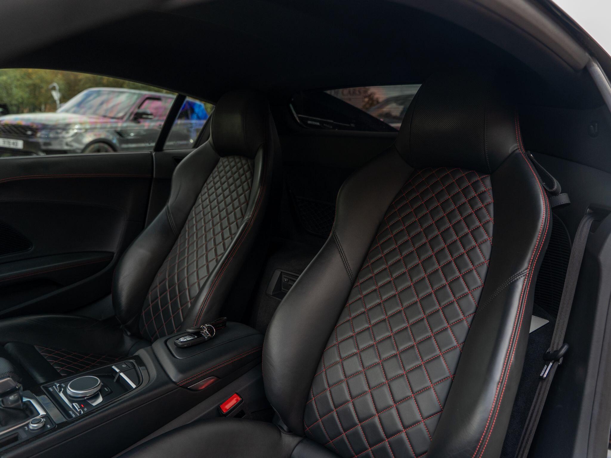 Audi R8 view 49