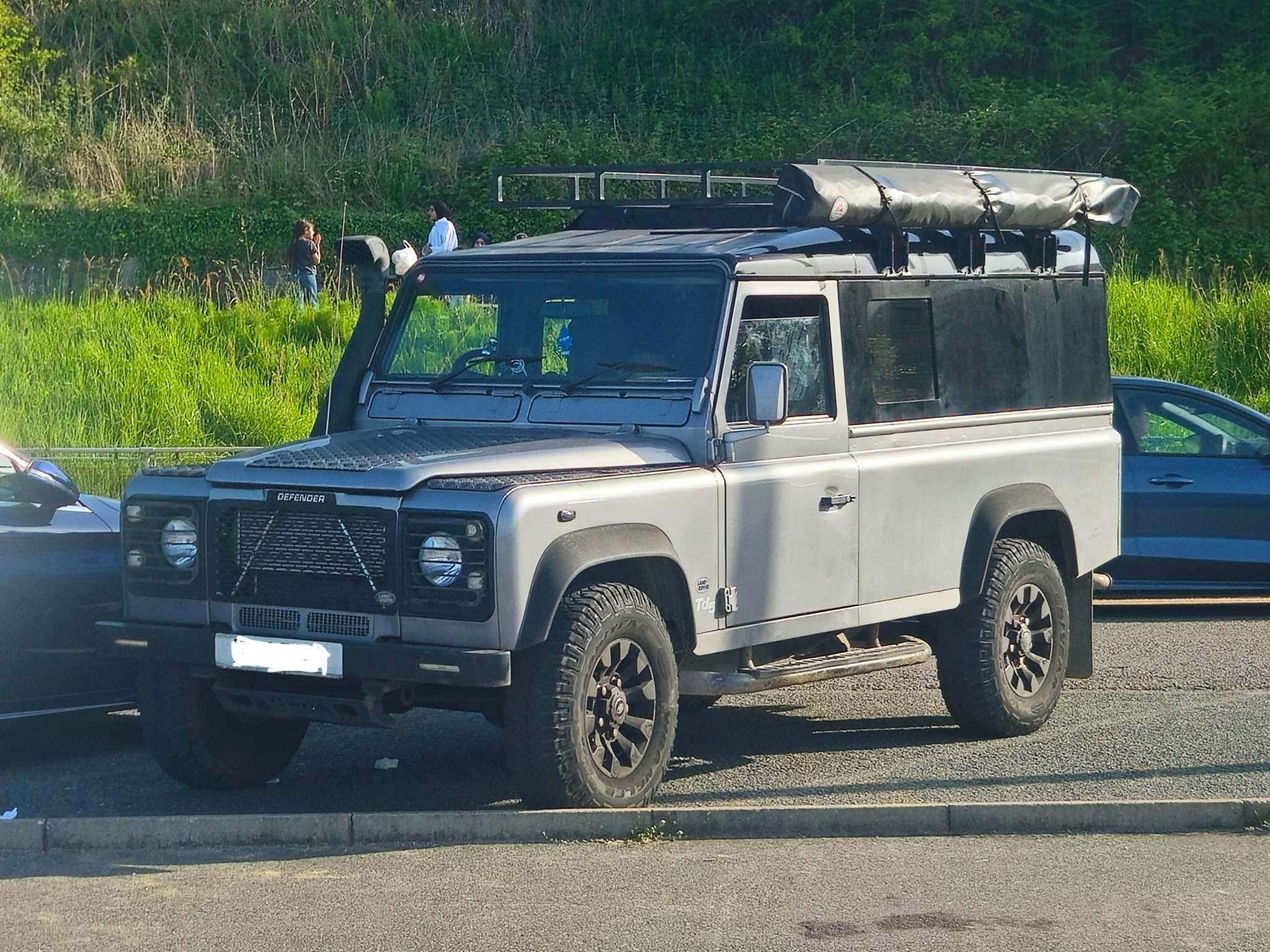 Land Rover 110