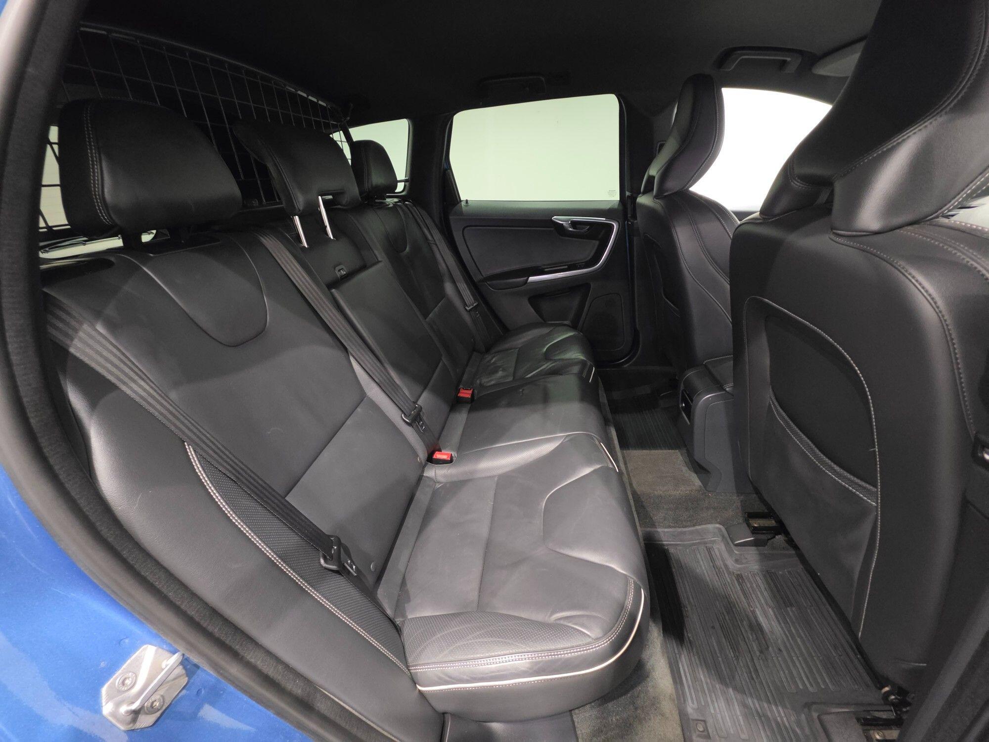 Volvo XC60 view 24