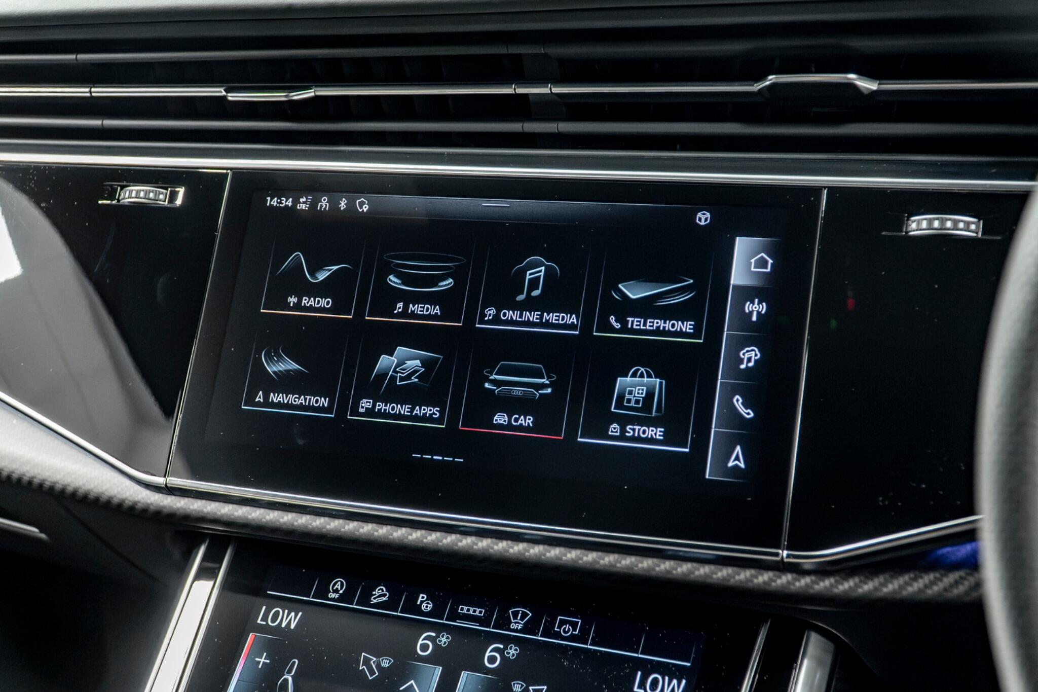 Audi SQ8 view 37