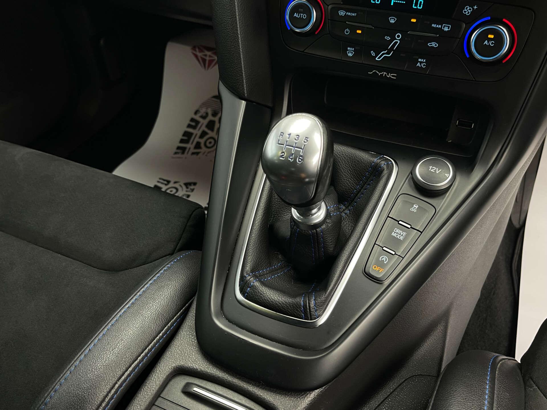 Ford Focus view 25