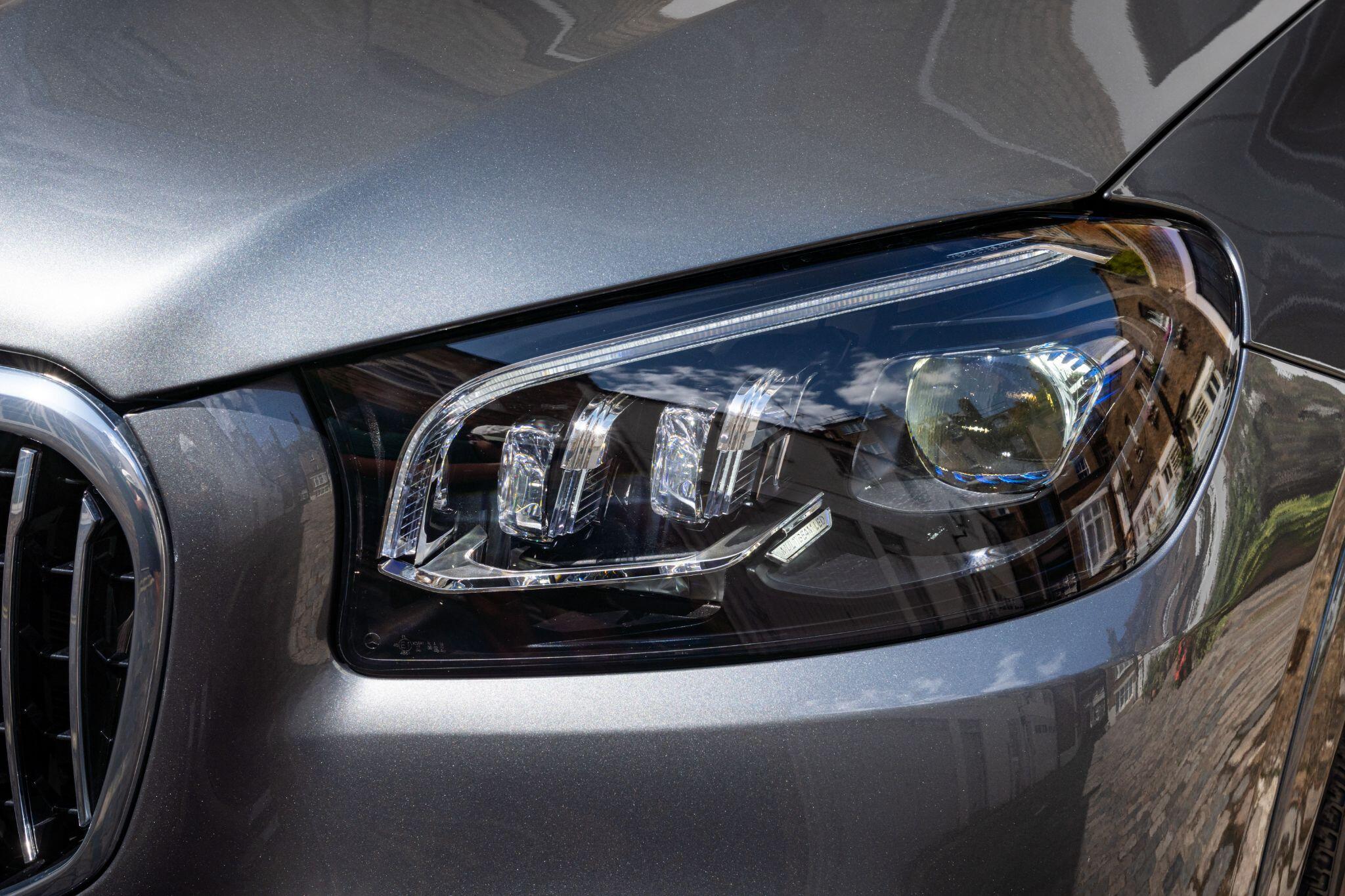Mercedes-Benz GLS view 31