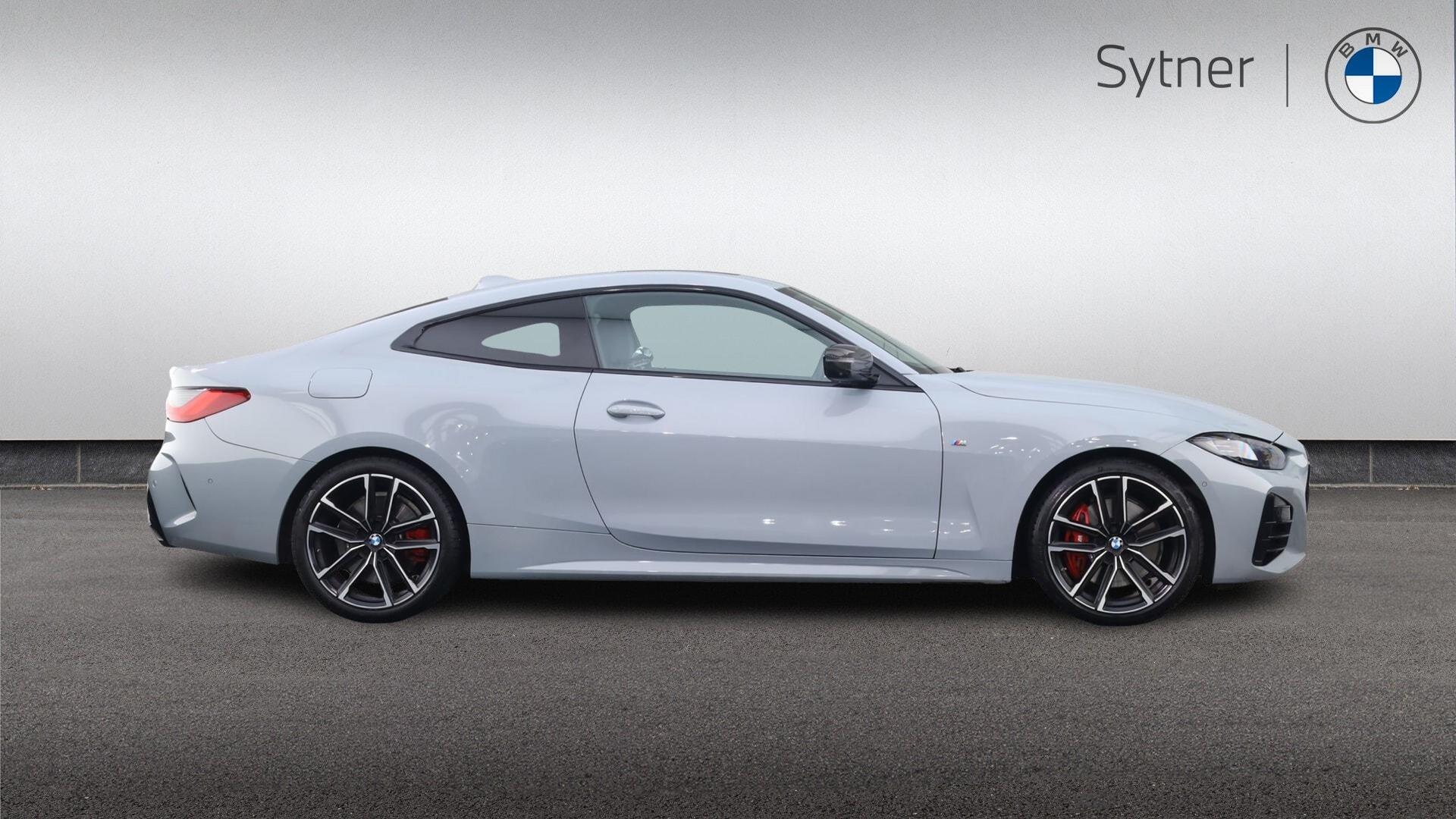 BMW 4 Series view 3
