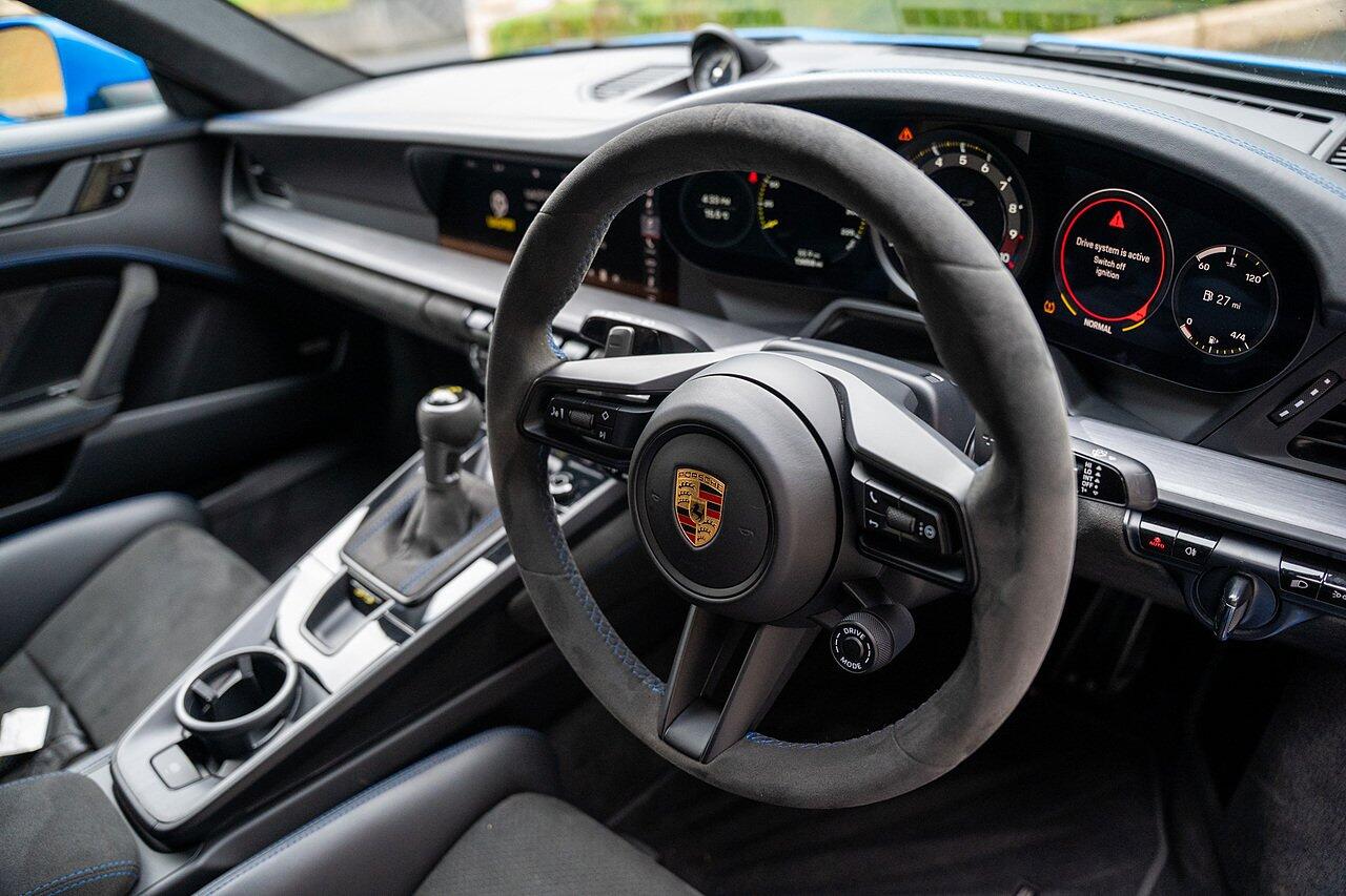 Porsche 911 view 53