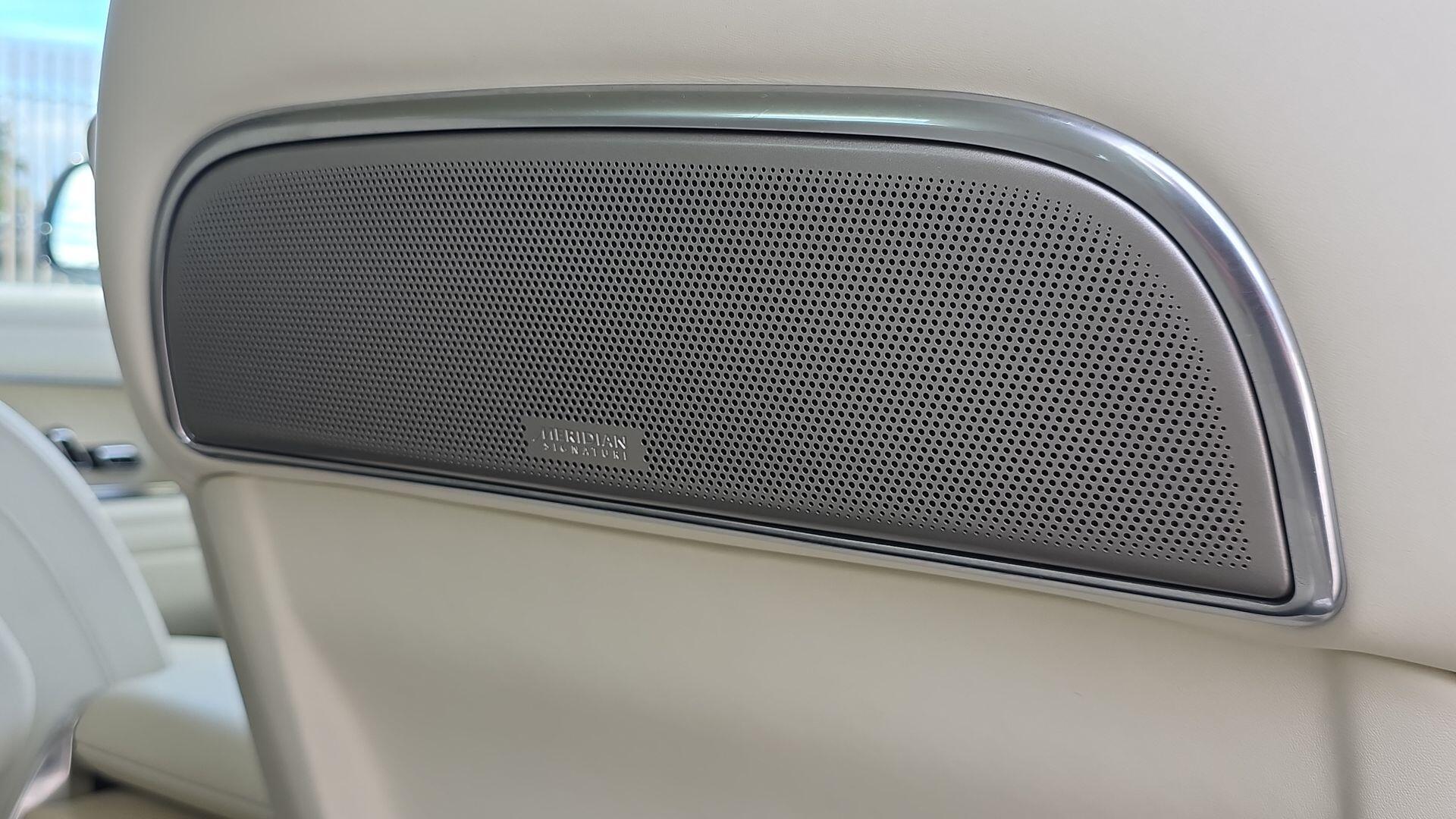 Land Rover Range Rover view 29