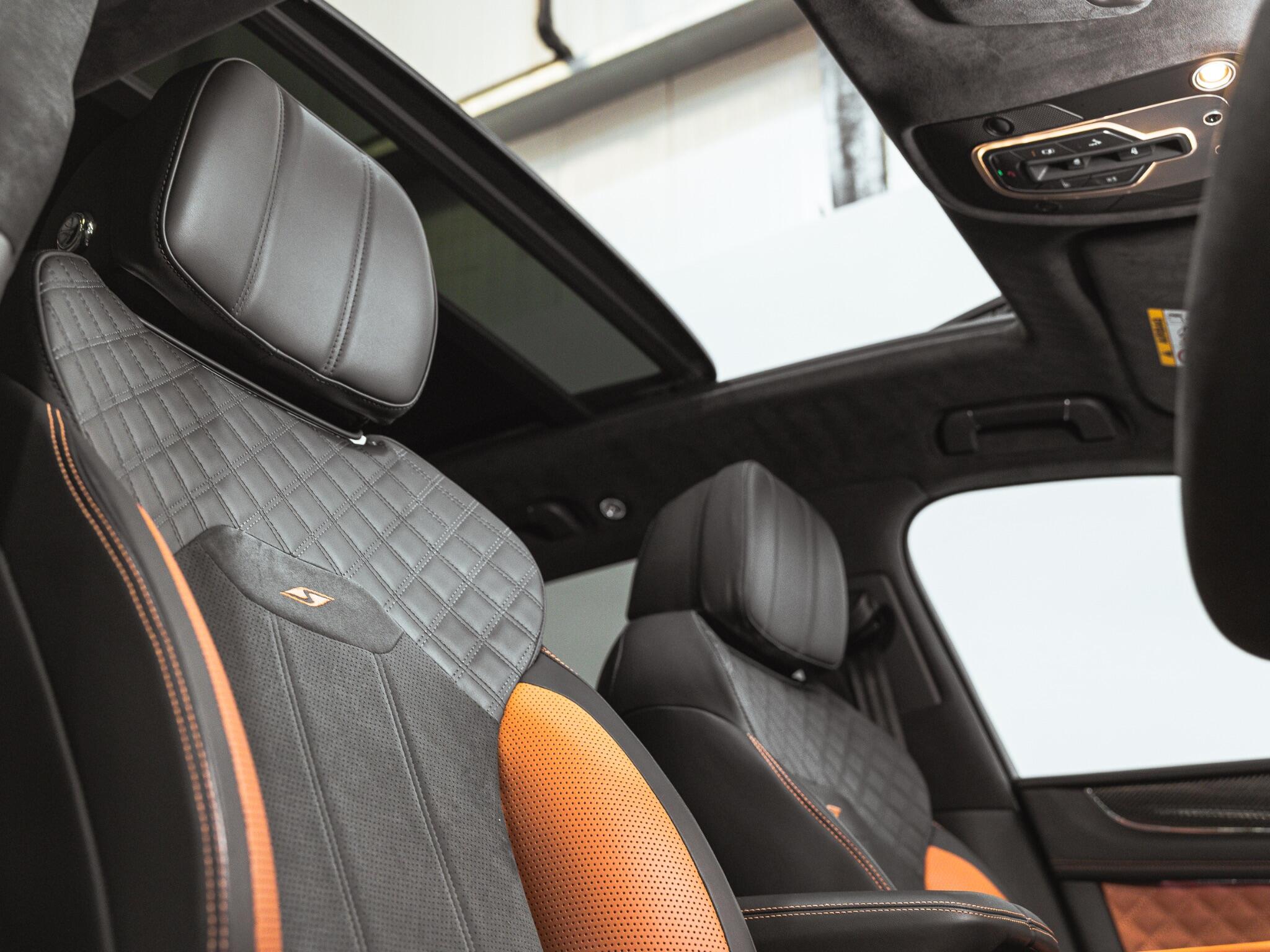 Bentley Bentayga view 17